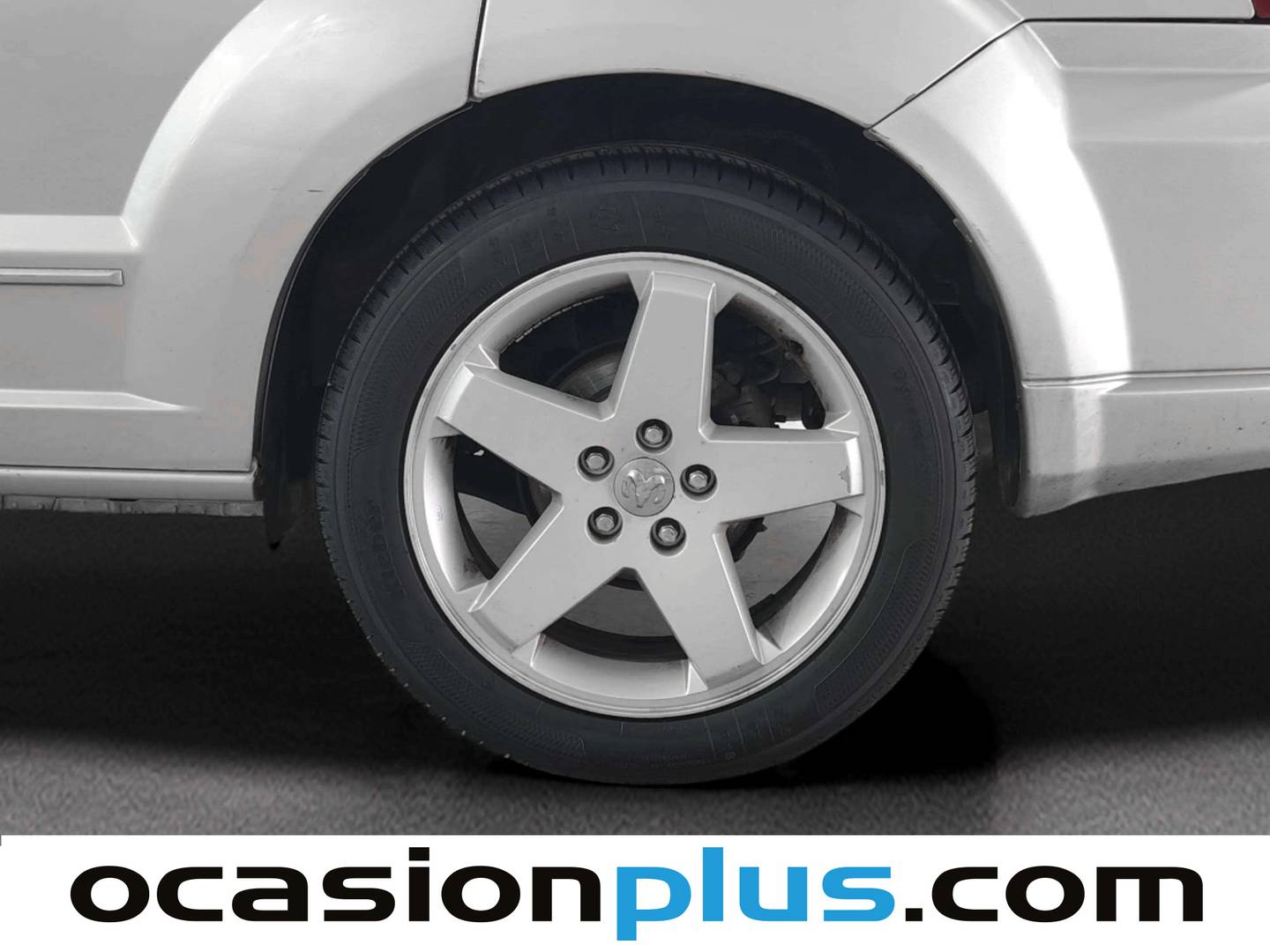 Equipamiento del Dodge Caliber Dodge Caliber 2.0 CRD SXT Sport (140 CV)