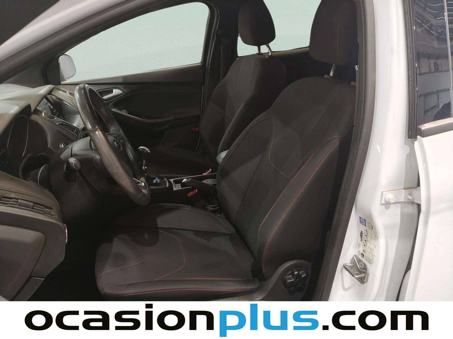 Foto asientos delanteros Ford Focus Ford Focus 1.0 Ecoboost S&S ST-Line (125 CV)