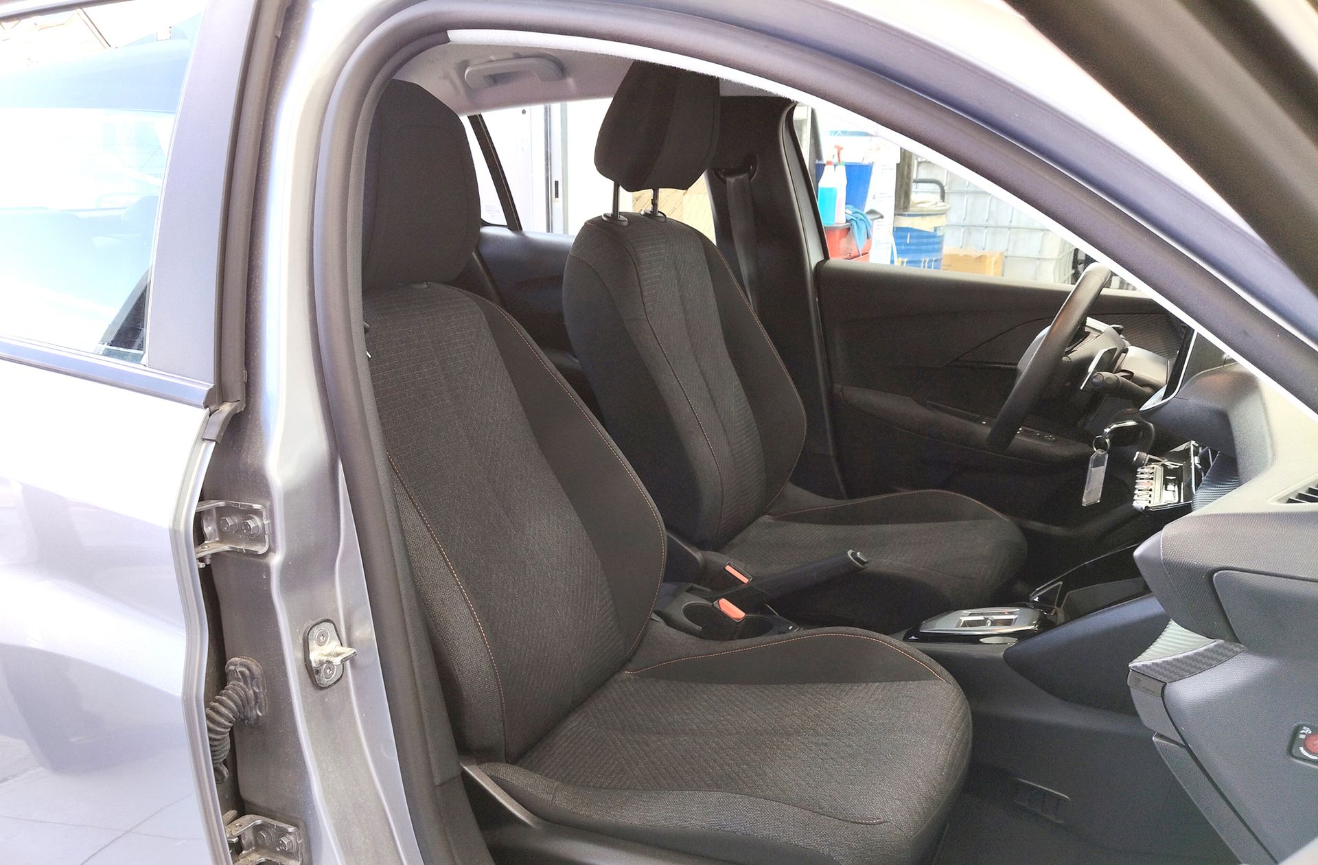 Peugeot 208 Style Hybrid 110 eDCS6 - foto 18