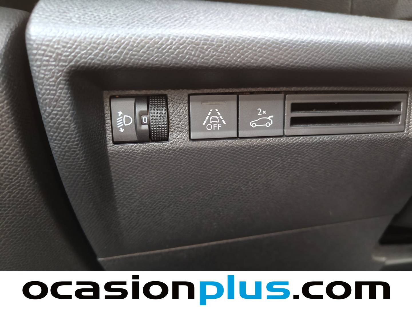 Accesorios del Citroën C4 X Citroën C4 X PureTech 100 S&S 6v You (102 CV)