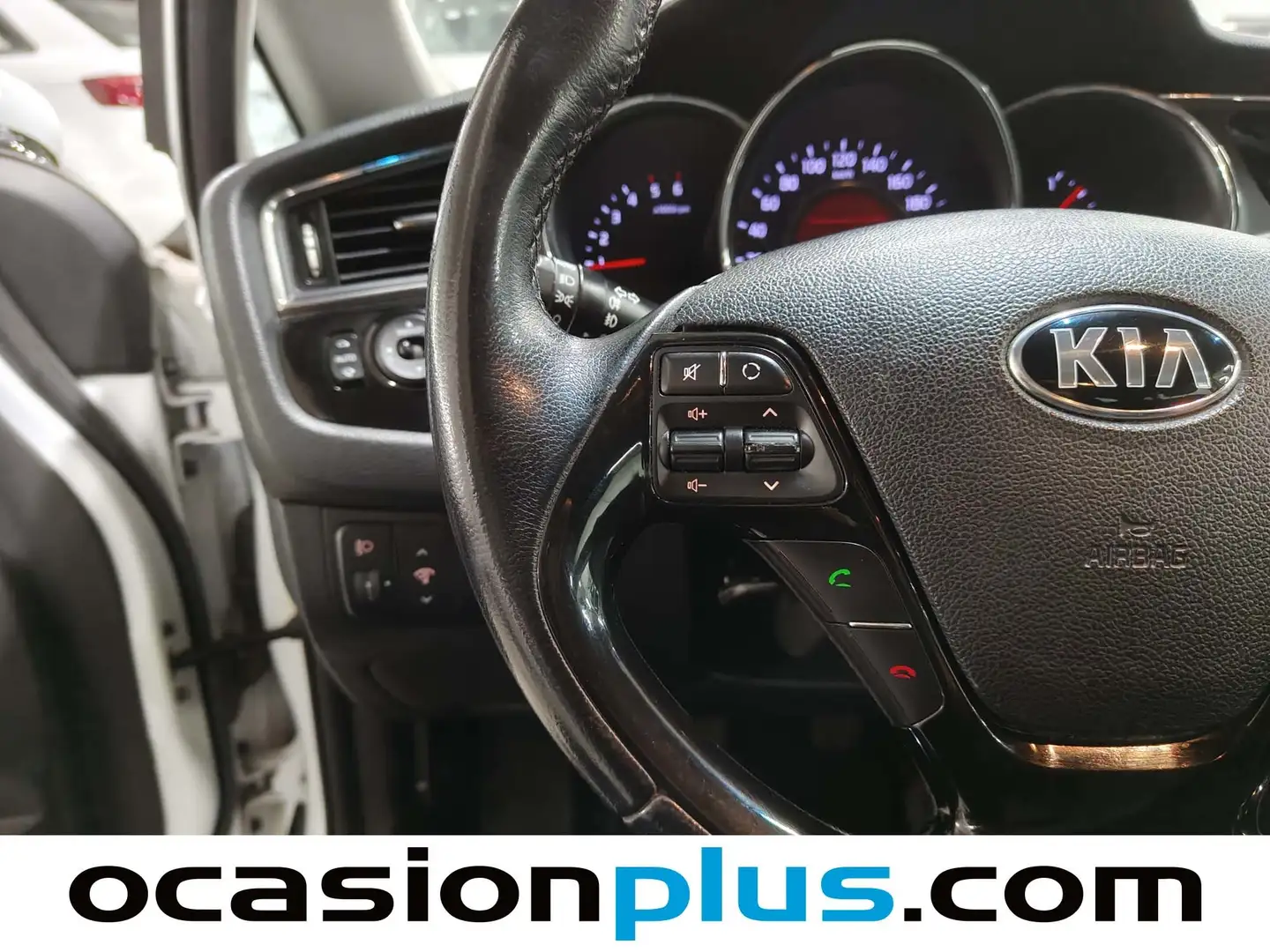 Foto KIA Ceed Kia Ceed 1.6 CRDi VGT x-Tech17 (136 CV)