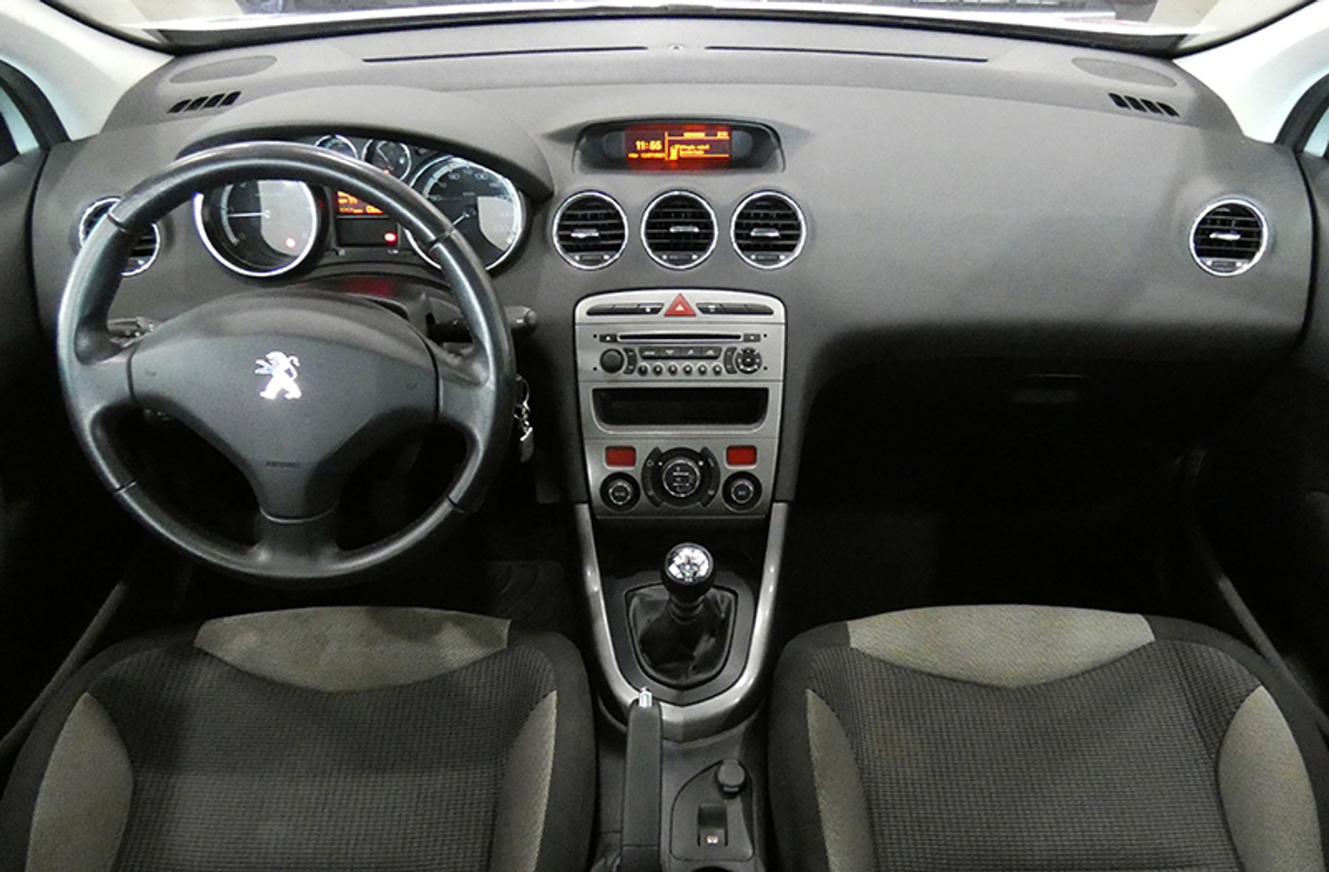 Peugeot 308 SW 1.6 e-HDI Active - foto 7