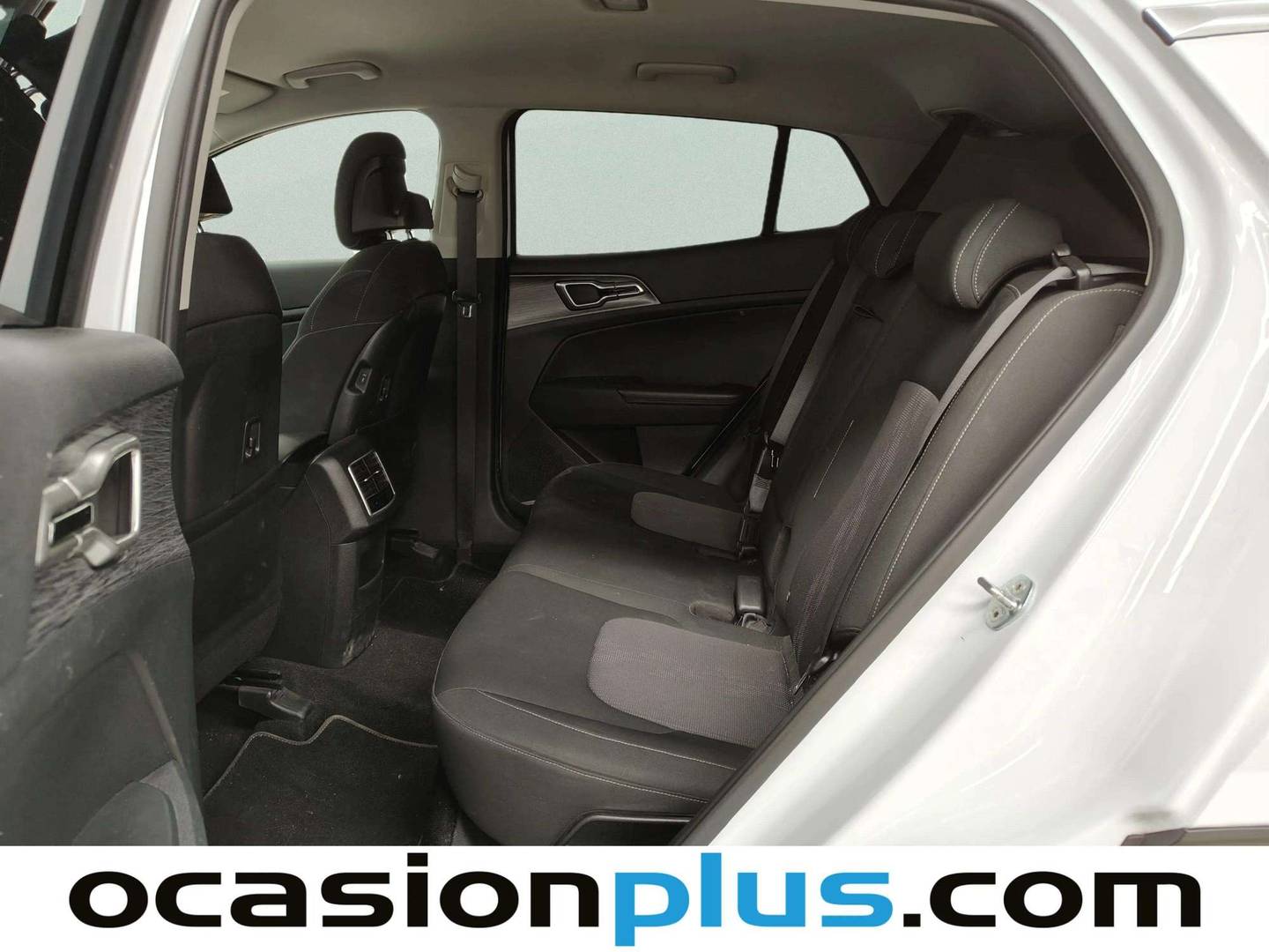 Foto asientos traseros KIA Sportage KIA Sportage 1.6 T-GDi MHEV Drive 4x2 (150 CV)