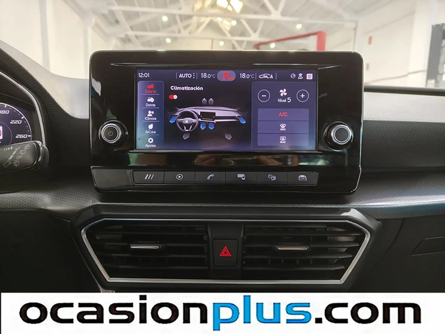 Foto Seat León SEAT León ST 1.0 eTSI S&S Style XL DSG (110 CV)