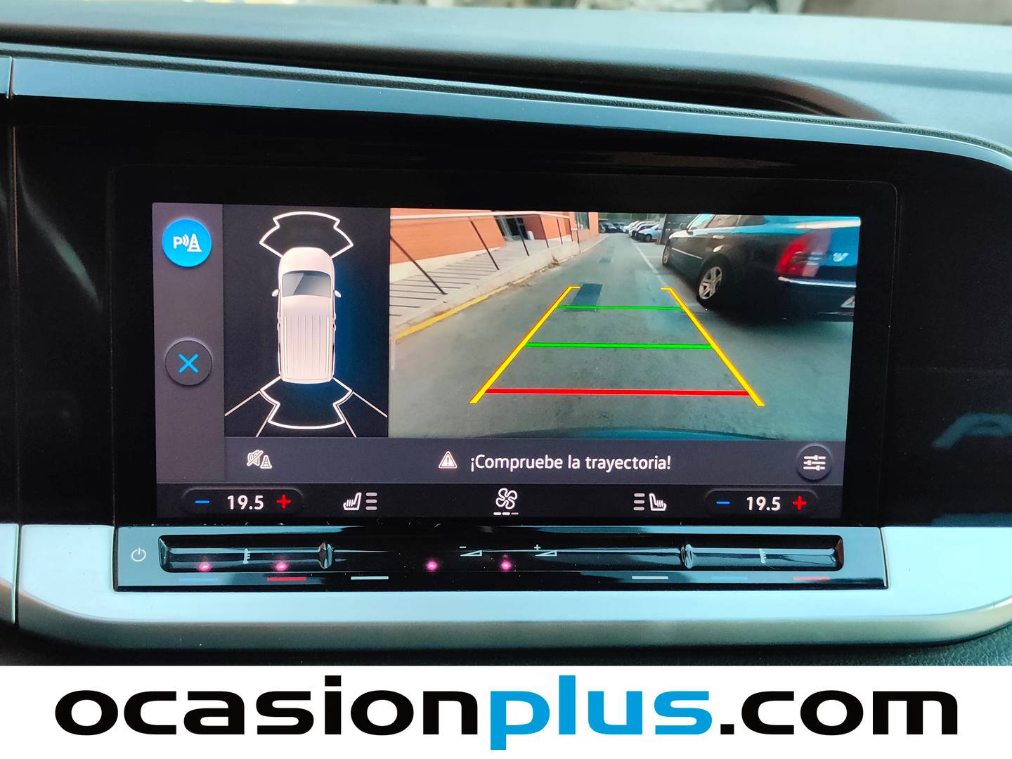 Foto Ford Tourneo Connect Ford Tourneo Connect 2.0 Ecoblue Active (122 CV)