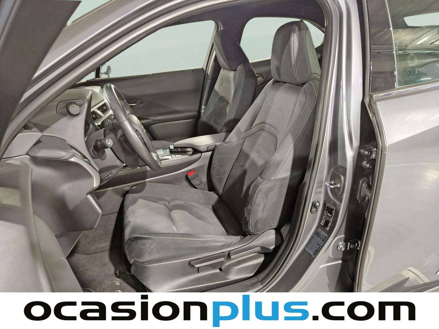 Foto Lexus UX Lexus UX 250h Premium 4WD (184 CV)