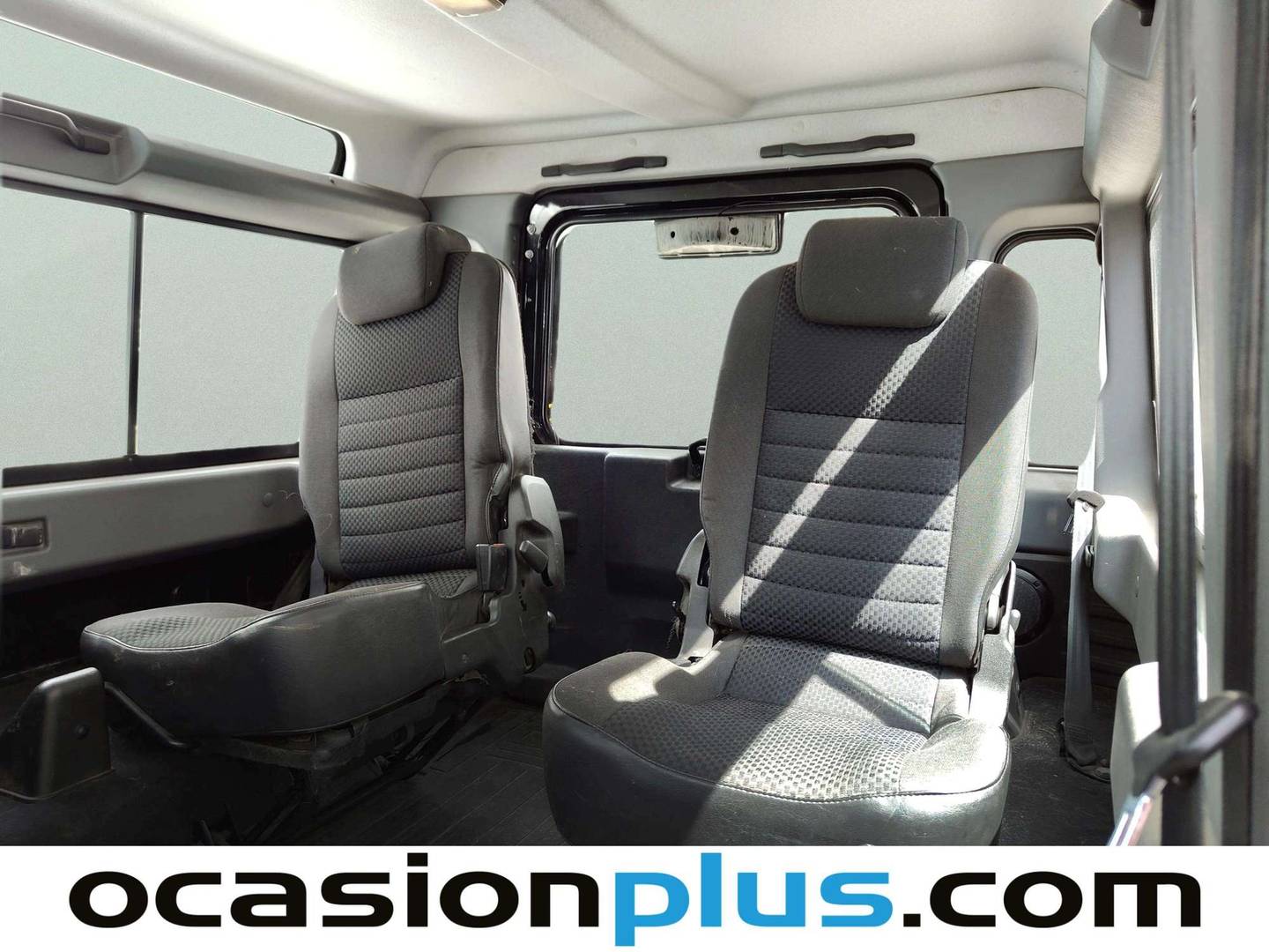 Foto asientos traseros Land Rover Defender Land Rover Defender 90 SW E  (122 CV)