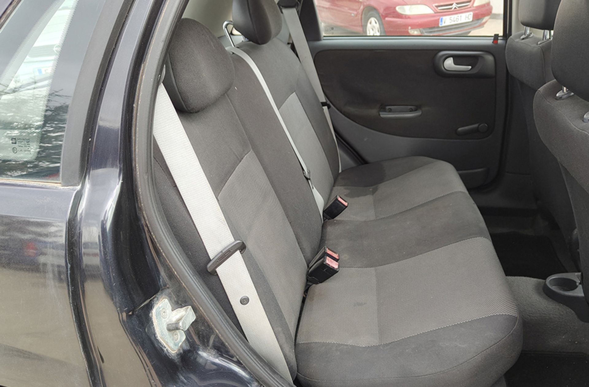 Opel Corsa 1.2 16v Silverline Base - foto 12