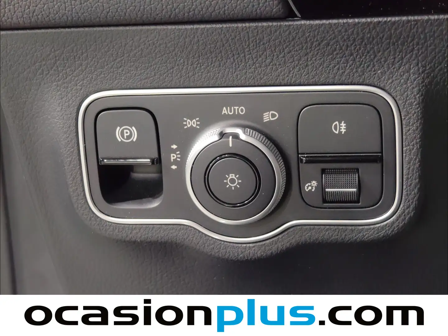 Foto Mercedes GLA Mercedes-Benz GLA 200 D (150 CV) Pack AMG