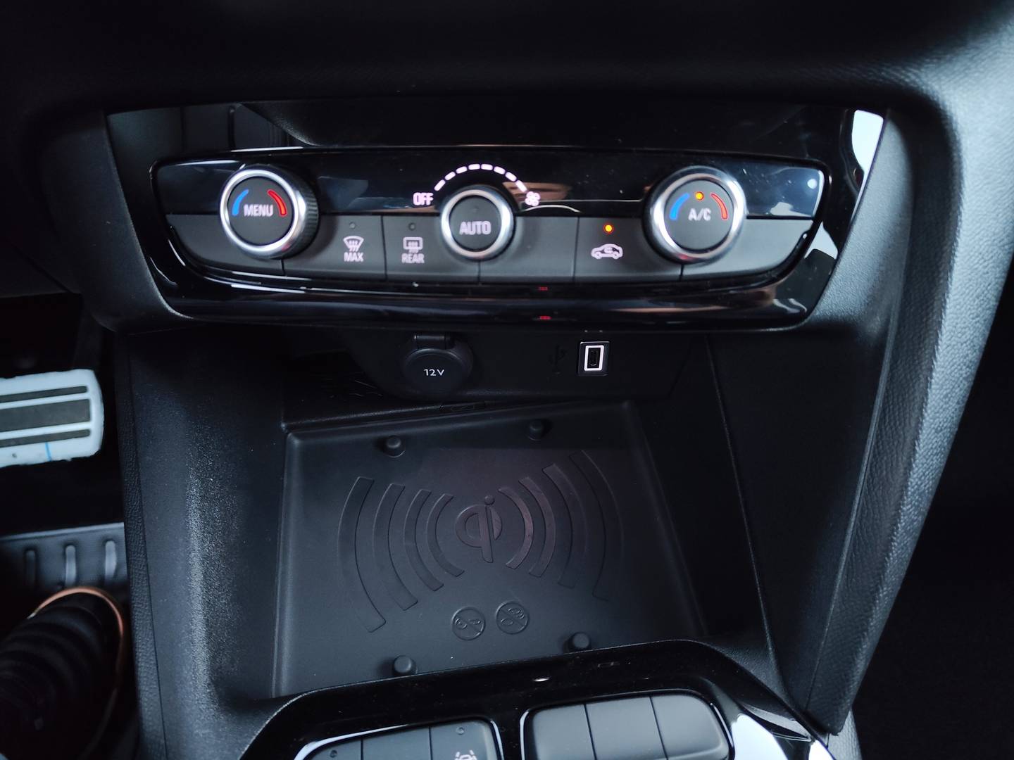 Foto Opel Corsa Opel Corsa 1.2 T XHL Hybrid GS eDCT (110 CV)