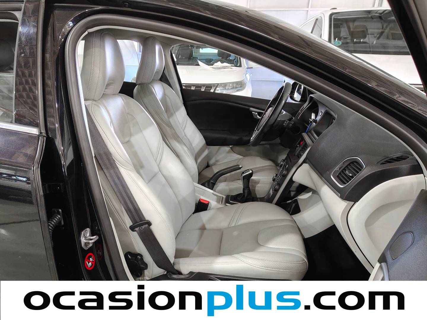 Extras del Volvo V40 Volvo V40 D3 Momentum (150 CV)