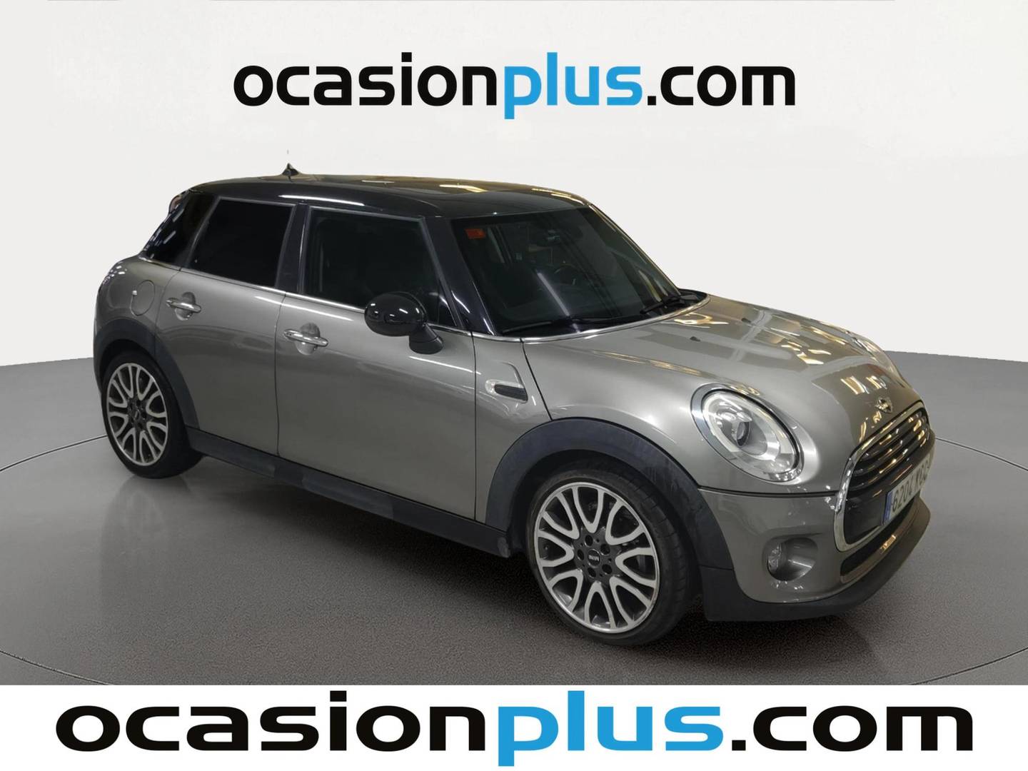 Foto delantera Mini MINI Cooper 5 Puertas Mini MINI Cooper 5 Puertas Cooper 5 Puertas (136 CV) izquierda