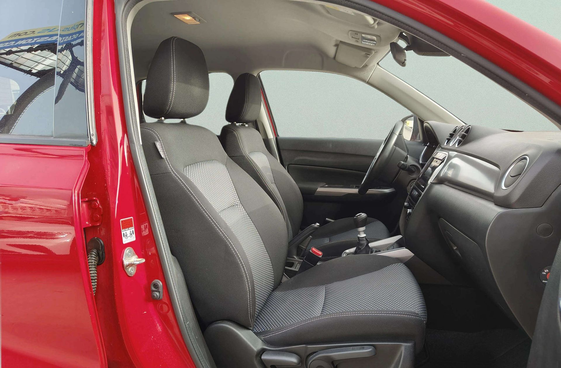 Suzuki Vitara 1.4 Turbo Mild Hybrid GLE - foto 20