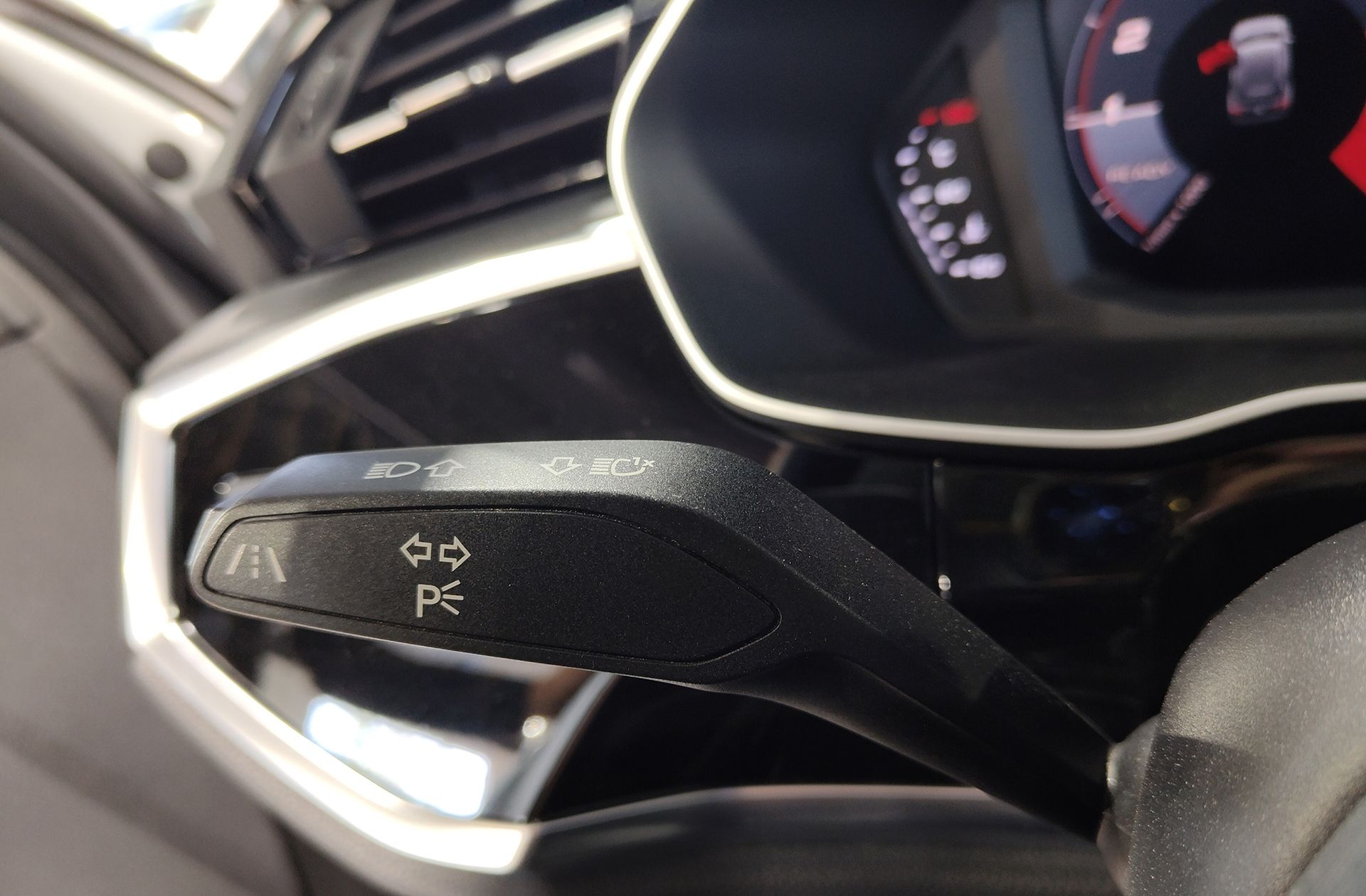Audi Q3 Advanced 35 TFSI - foto 26