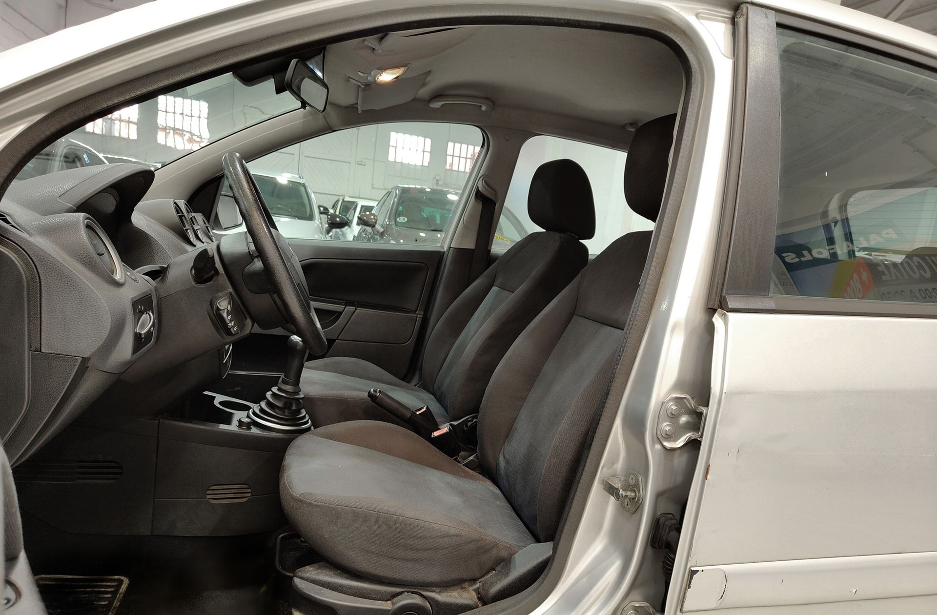 Ford Fiesta 1.3 Newport - foto 9