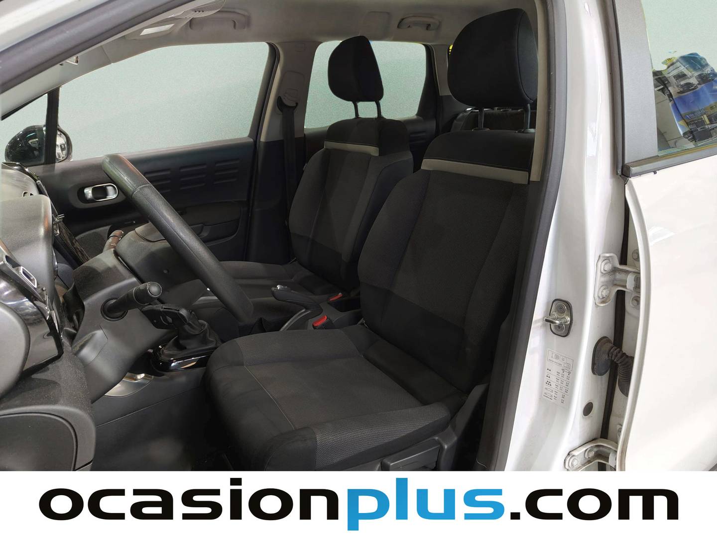 Foto asientos delanteros Citroën C3 Aircross Citroën C3 Aircross PureTech 110 S&S Live Pack (110 CV)