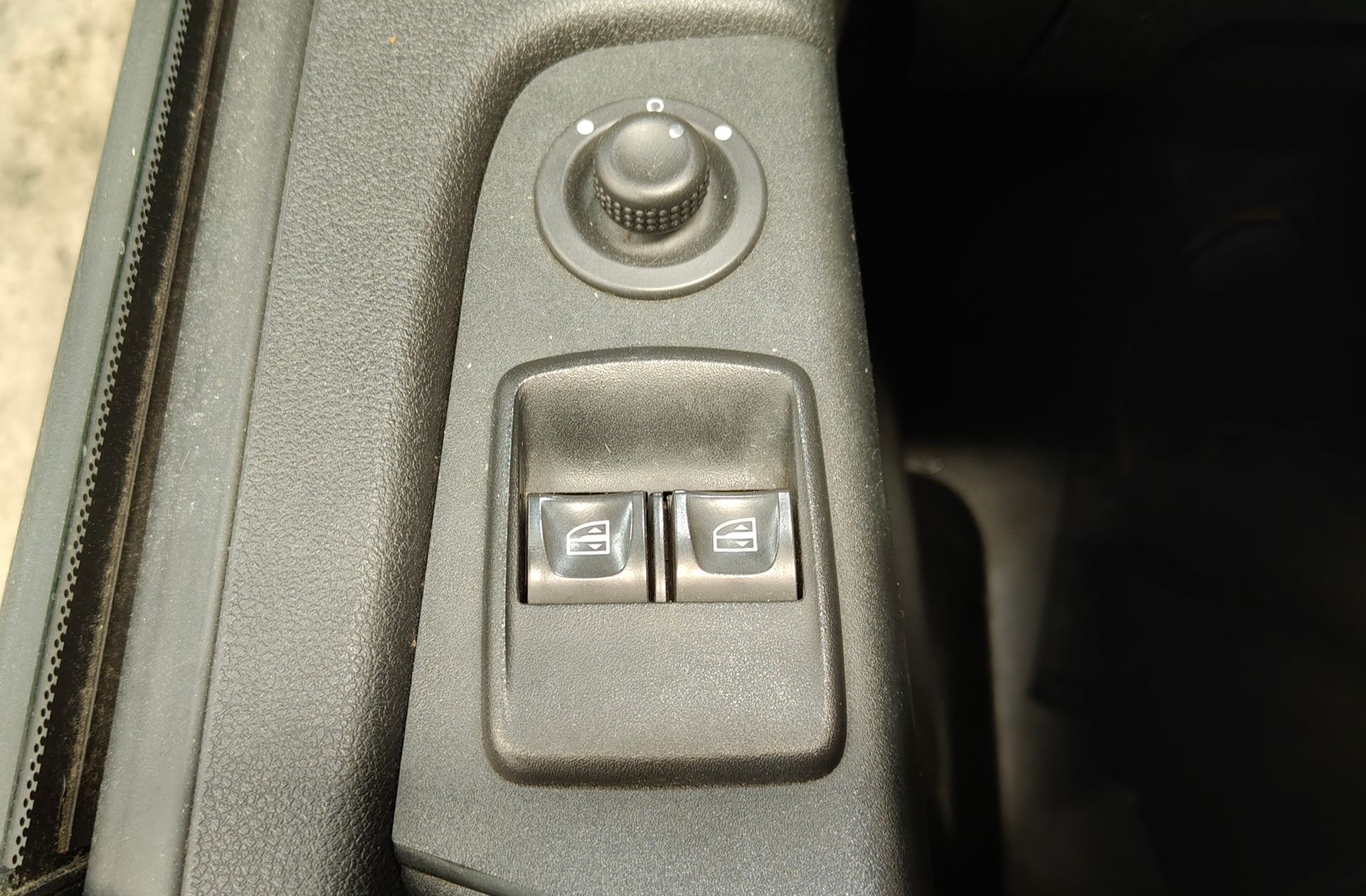 Renault Trafic Furgon Furgon 27 L1H1 dCi - foto 32