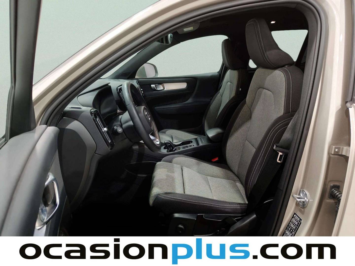 Foto asientos delanteros Volvo XC40 Volvo XC40 B3 Gasolina Mild hybrid Core Auto (163 CV)