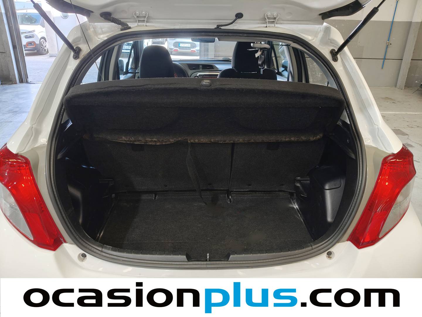 Fotos maletero Toyota Yaris Toyota Yaris 90D Active (90 CV)