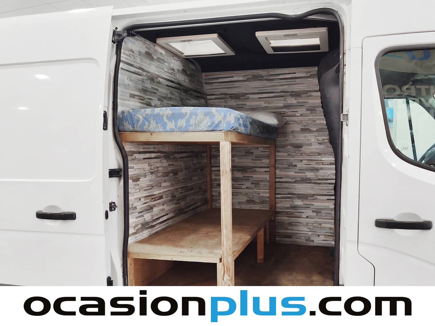 Equipamiento del Nissan NV400 Nissan NV400 Furgon 2.3 dCi L3H2 3.5T FWD Comfort (135 CV) Camperizada 3 plazas