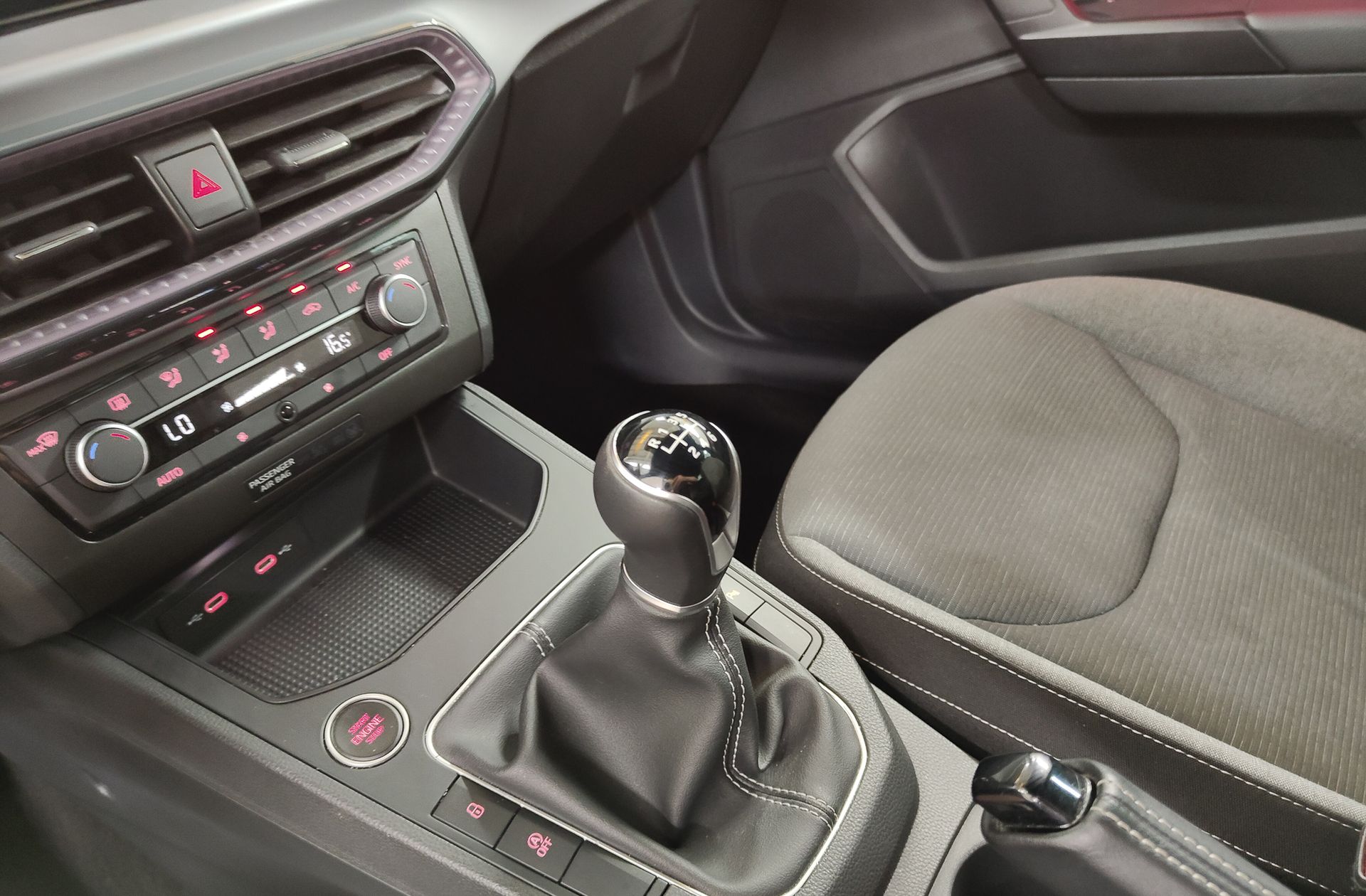 SEAT Ibiza 1.0 TSI Xcellence - foto 8