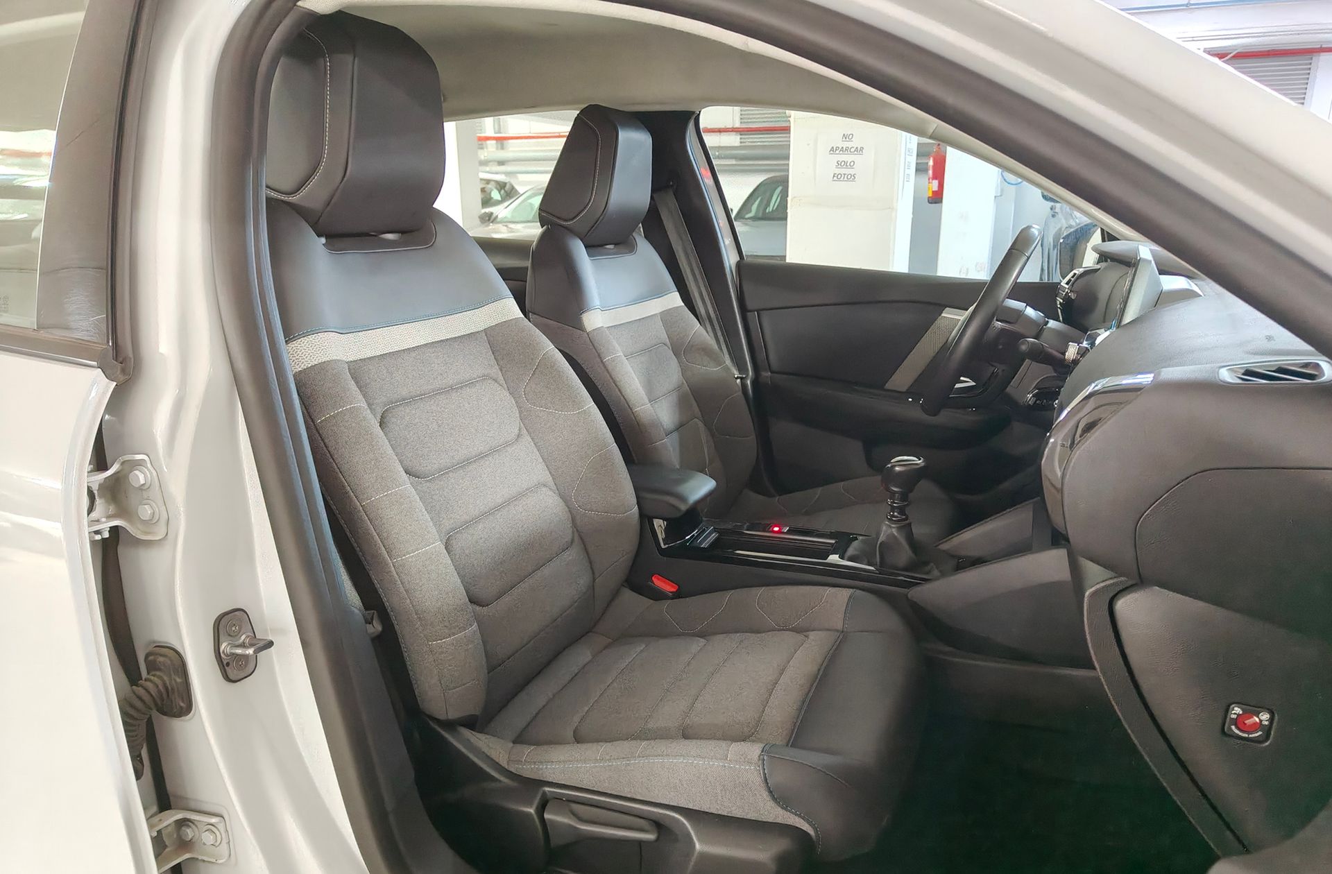 Citroën C4 PureTech 130 Plus - foto 19