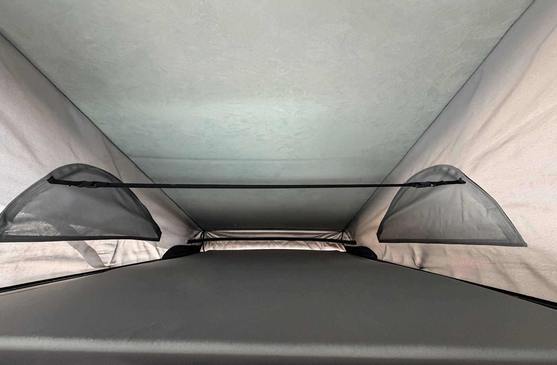 Renault Trafic Furgon 2.0 dCi Furgon 29 Corto Normal Camperizada 3 plazas - foto 7