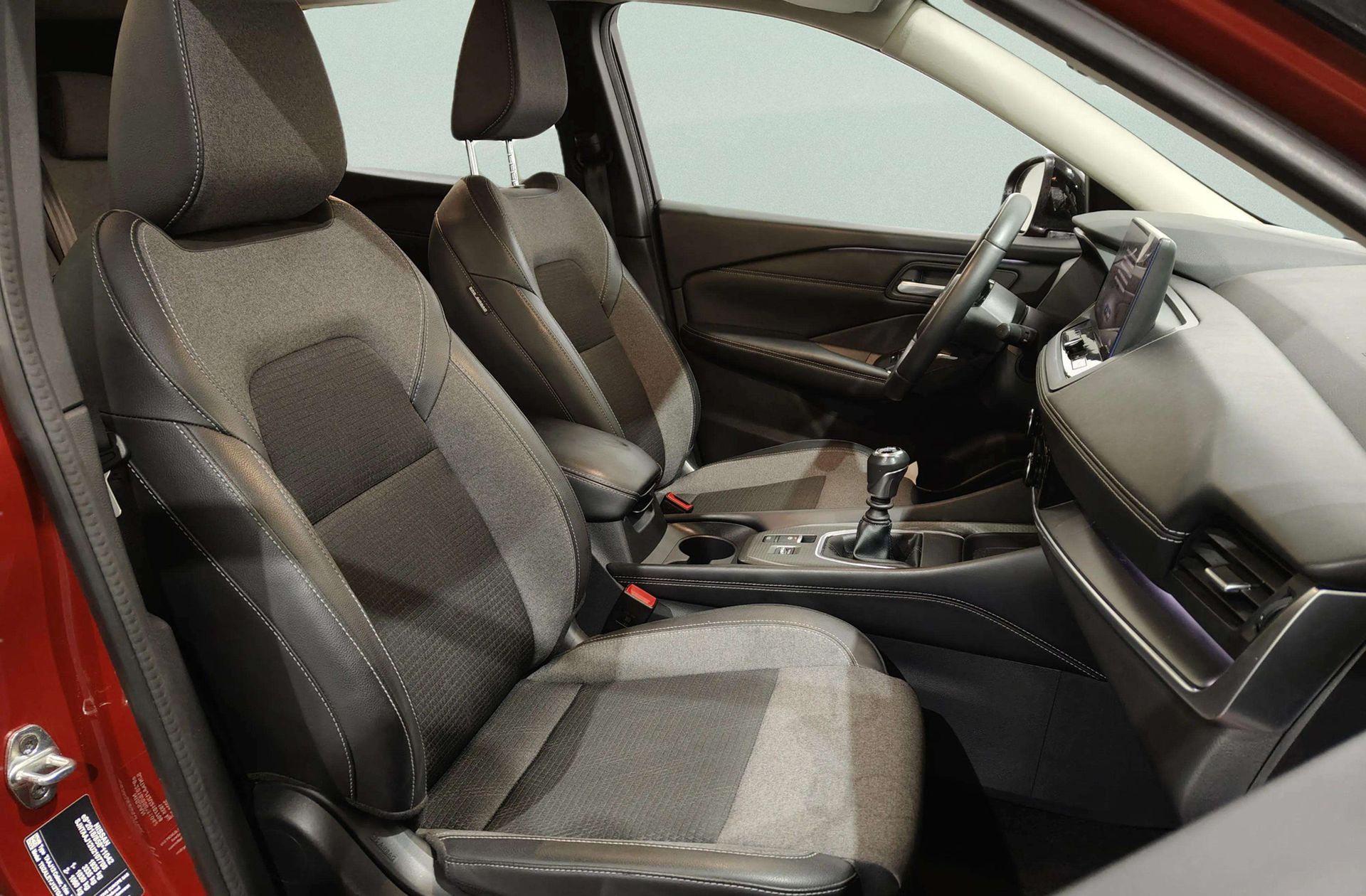 Nissan Qashqai DIG-T 140 N-Connecta - foto 13