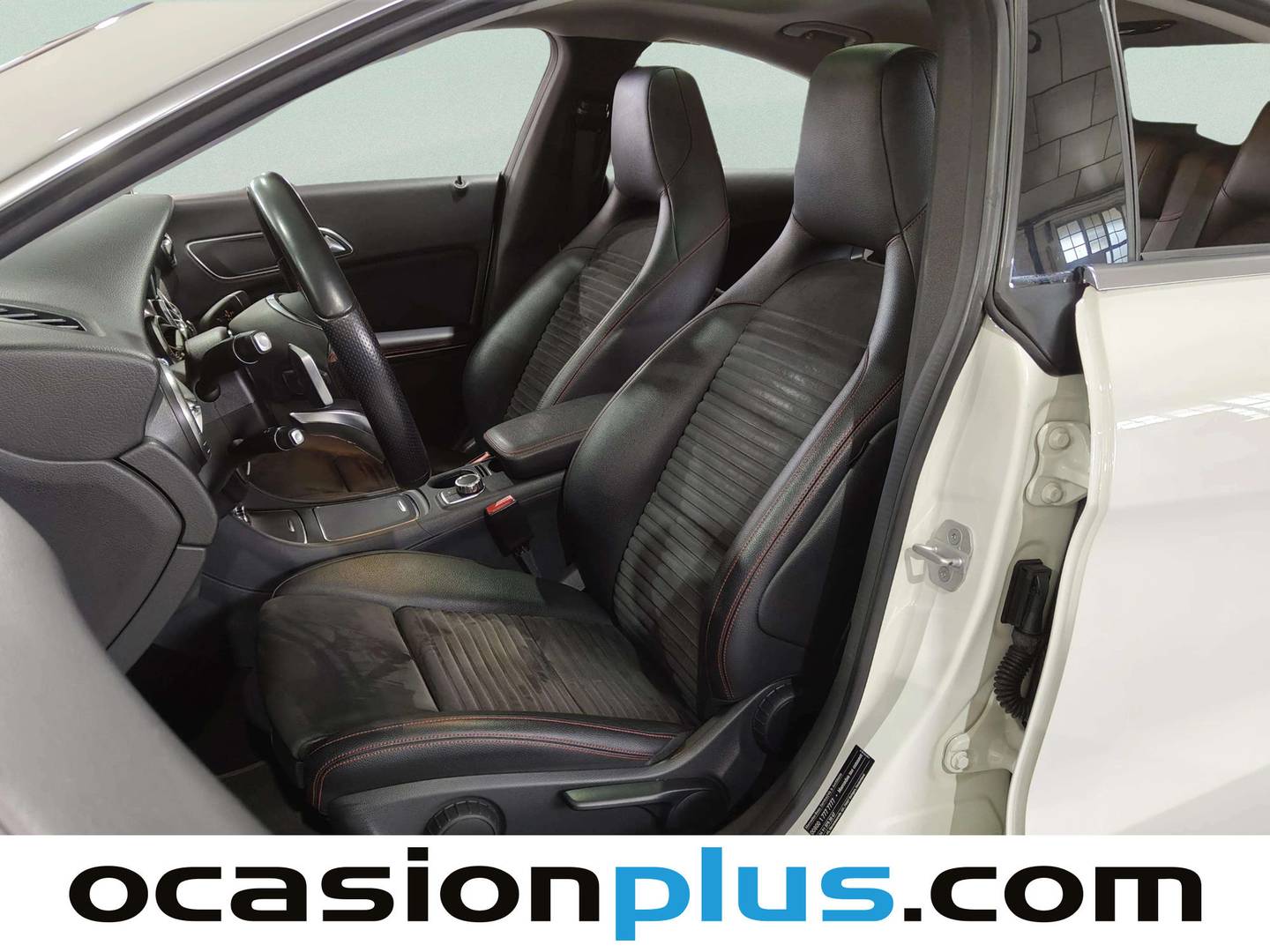 Foto asientos delanteros Mercedes CLA Mercedes CLA 200 d (136 CV) Pack AMG