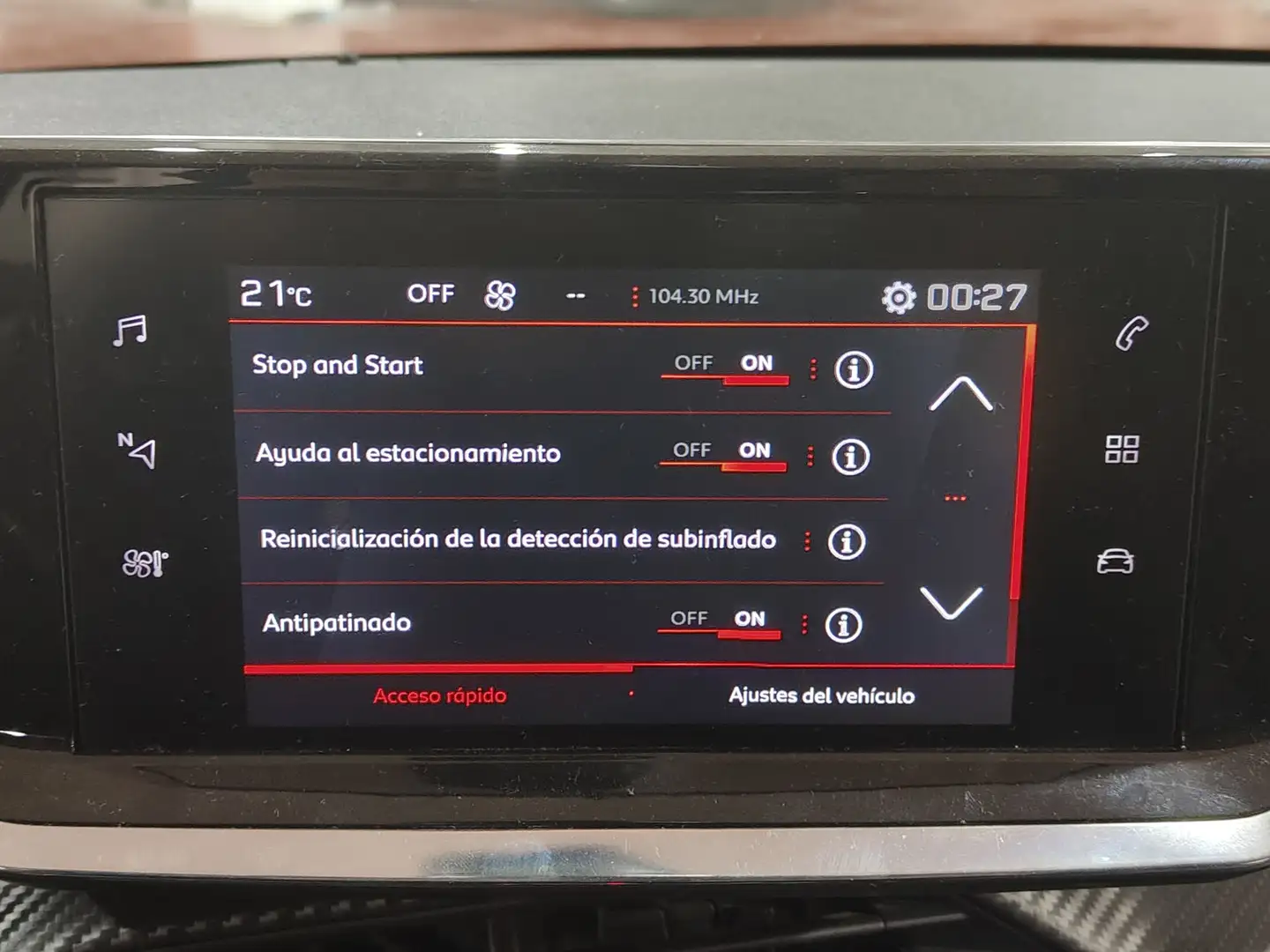 Foto Peugeot 208 Peugeot 208 BlueHDi 100 Allure (100 CV)