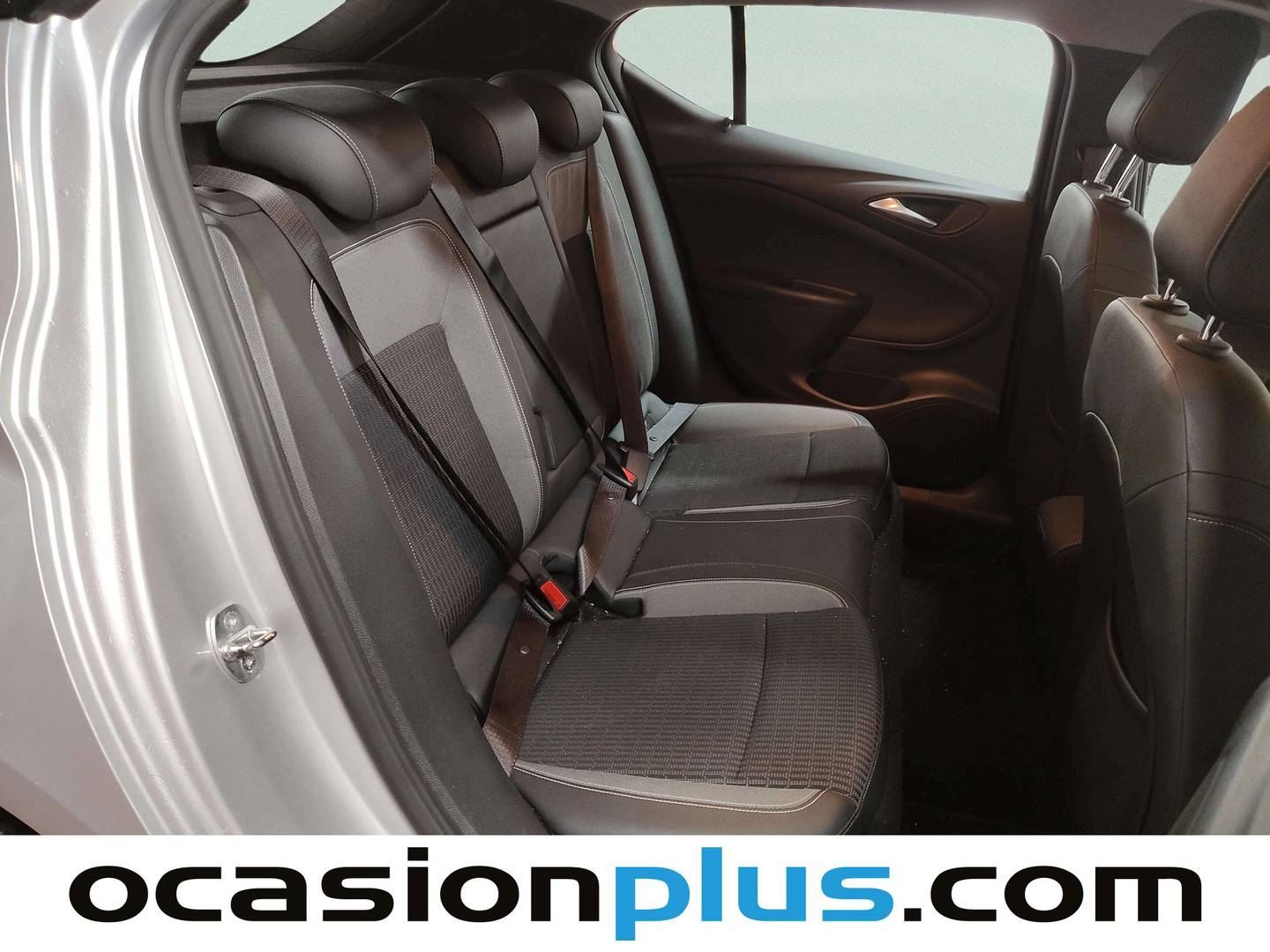 Foto Opel Astra Opel Astra 1.2 Turbo SHR Elegance (145 CV)