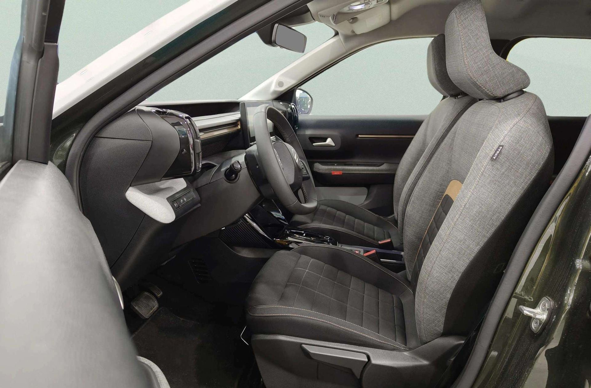Citroën C3 Aircross Hybrid 145 Plus e-DCS6 - foto 10