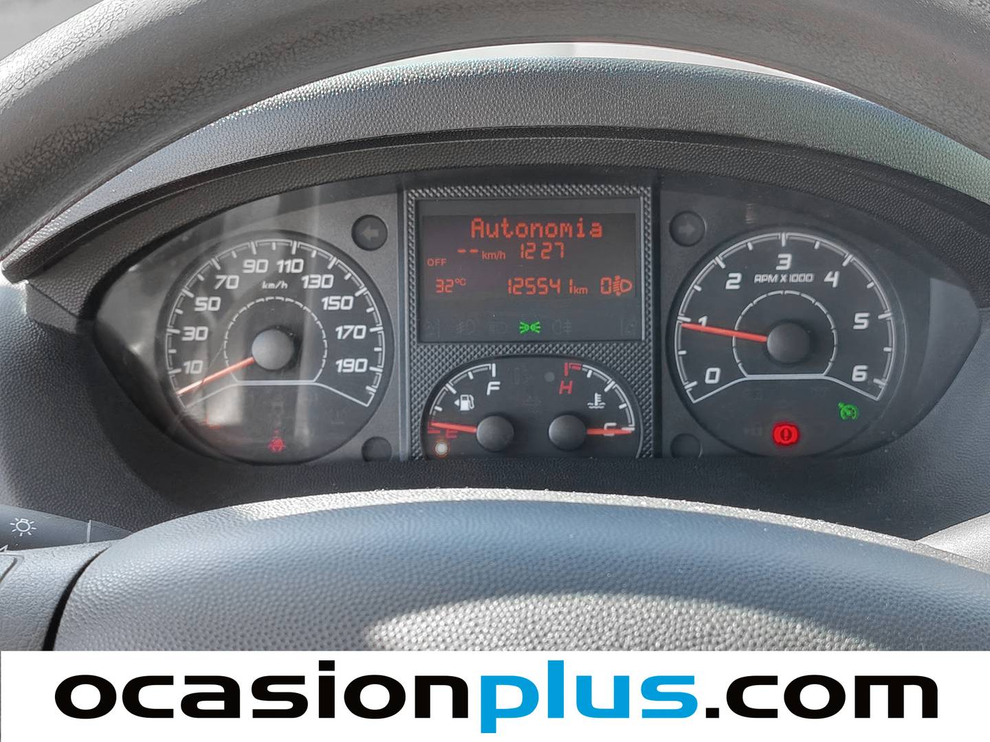 Foto Peugeot Boxer Peugeot Boxer Furgon BlueHDi 330 L1 H1 Pack  (120 CV)