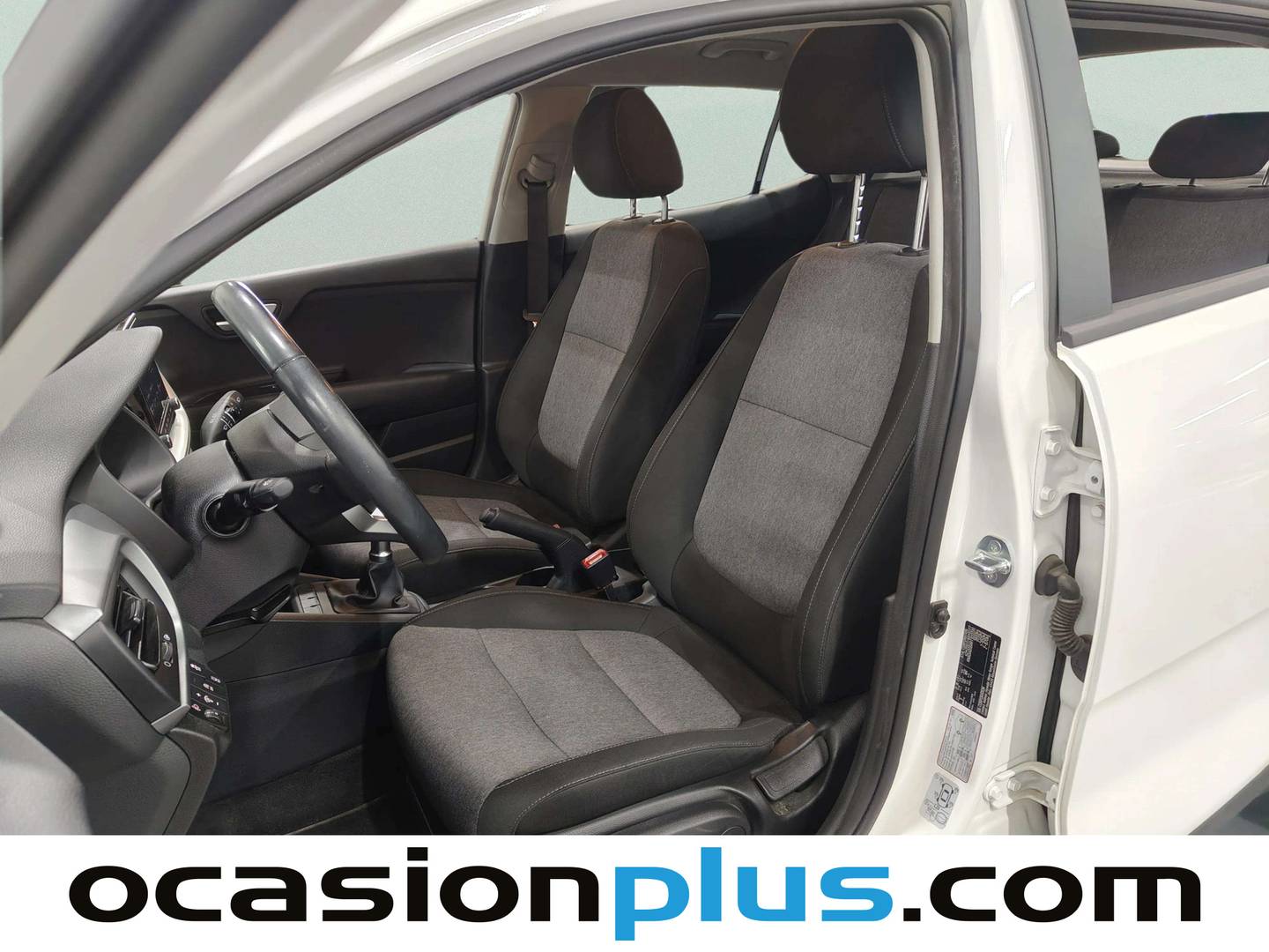 Foto asientos delanteros KIA Stonic KIA Stonic 1.2 DPi Concept (84 CV)