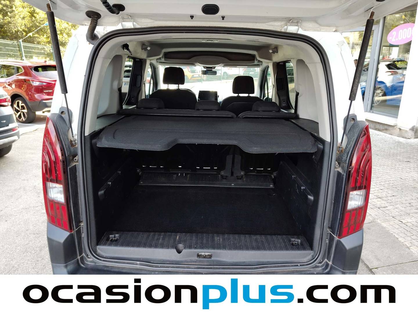 Peugeot Rifter Peugeot Rifter Allure Standard PureTech EAT8 (130 CV) seminuevo