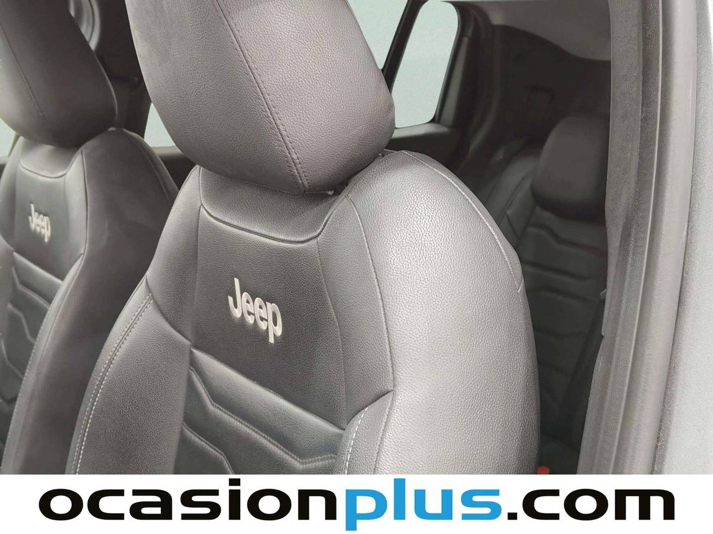 Foto Jeep Avenger Jeep Avenger 1.2 G Summit (100 CV)