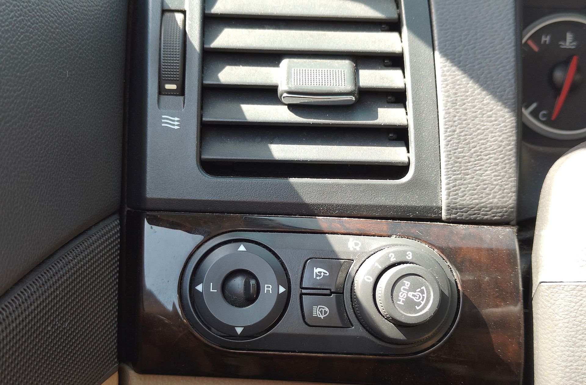 Chevrolet Captiva 2.0 Vcdi 16V LTX 7 plazas - foto 22