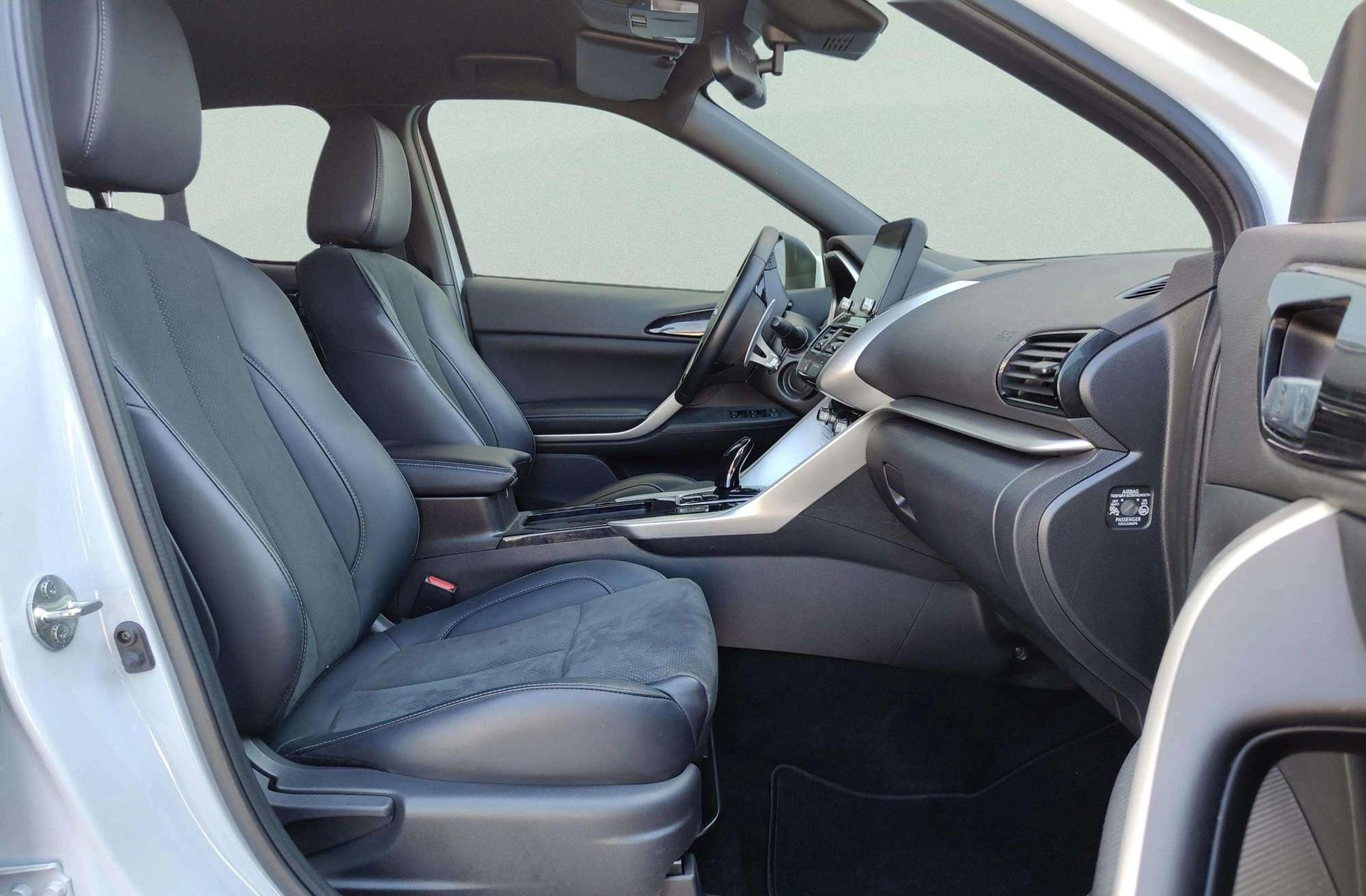 Mitsubishi Eclipse Cross 2.4 PHEV Kaiteki 4WD - foto 21