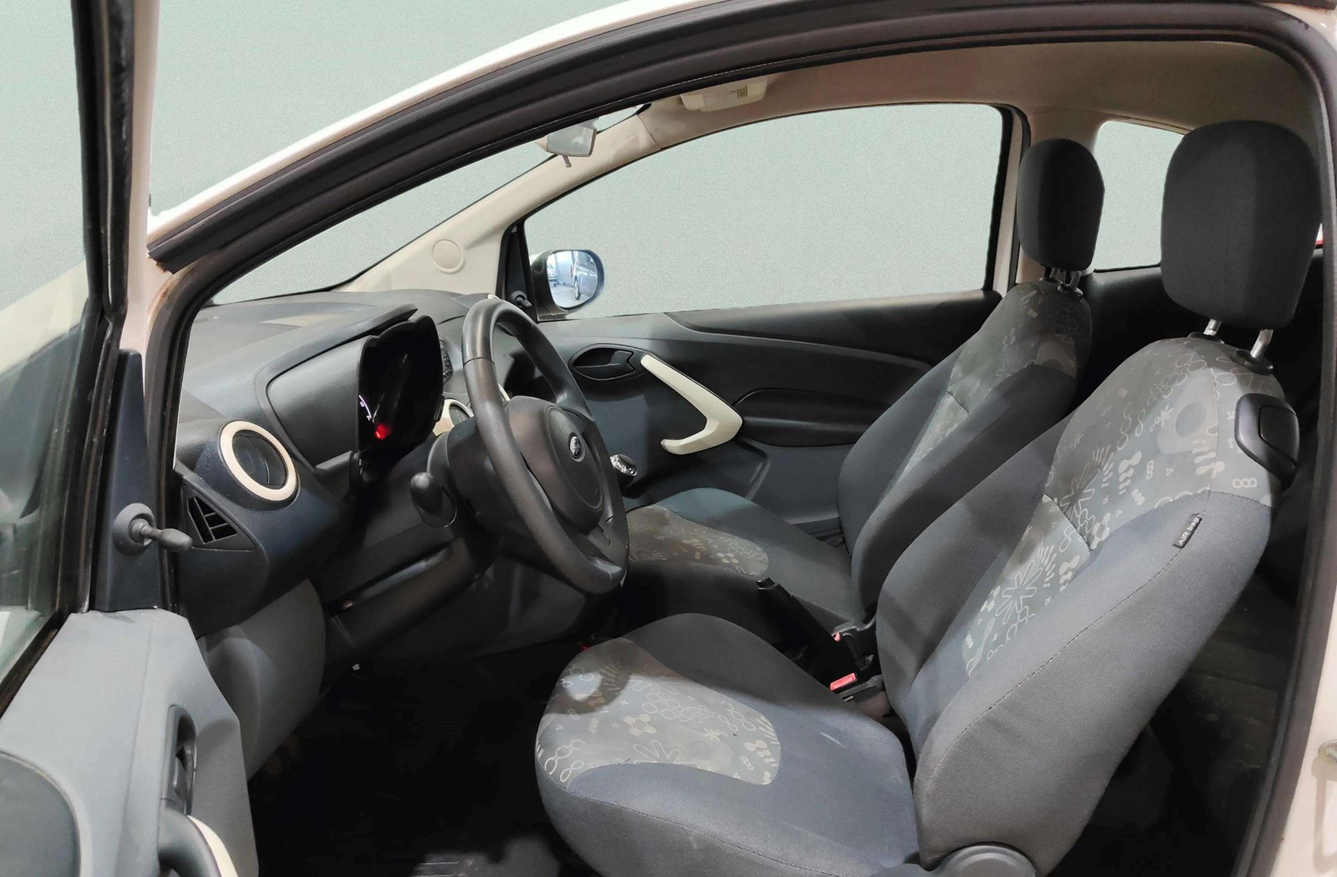 Ford Ka 1.2 Duratec Trend+ - foto 8