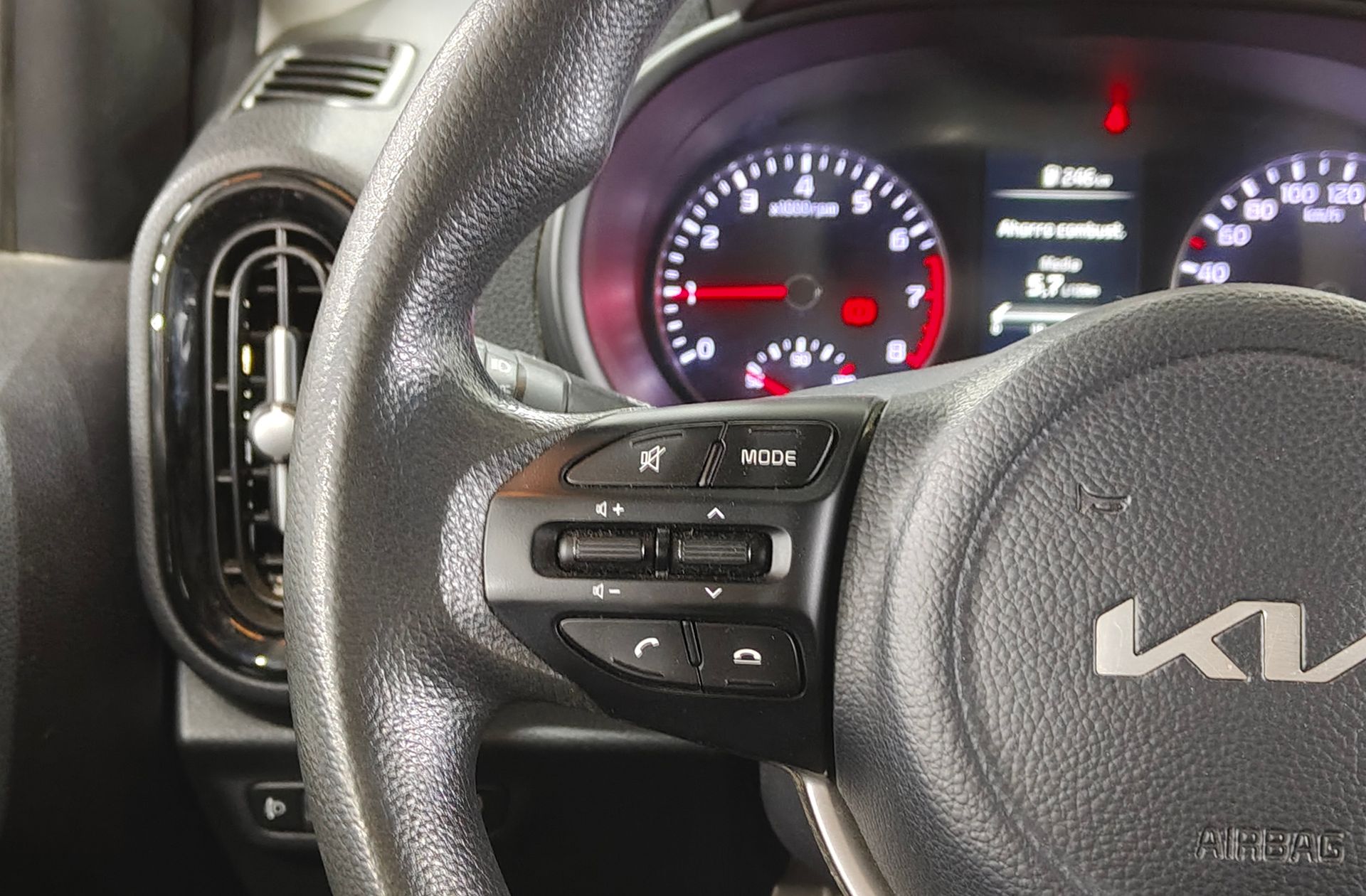 Kia Picanto 1.0 DPi Concept Pack Comfort - foto 23