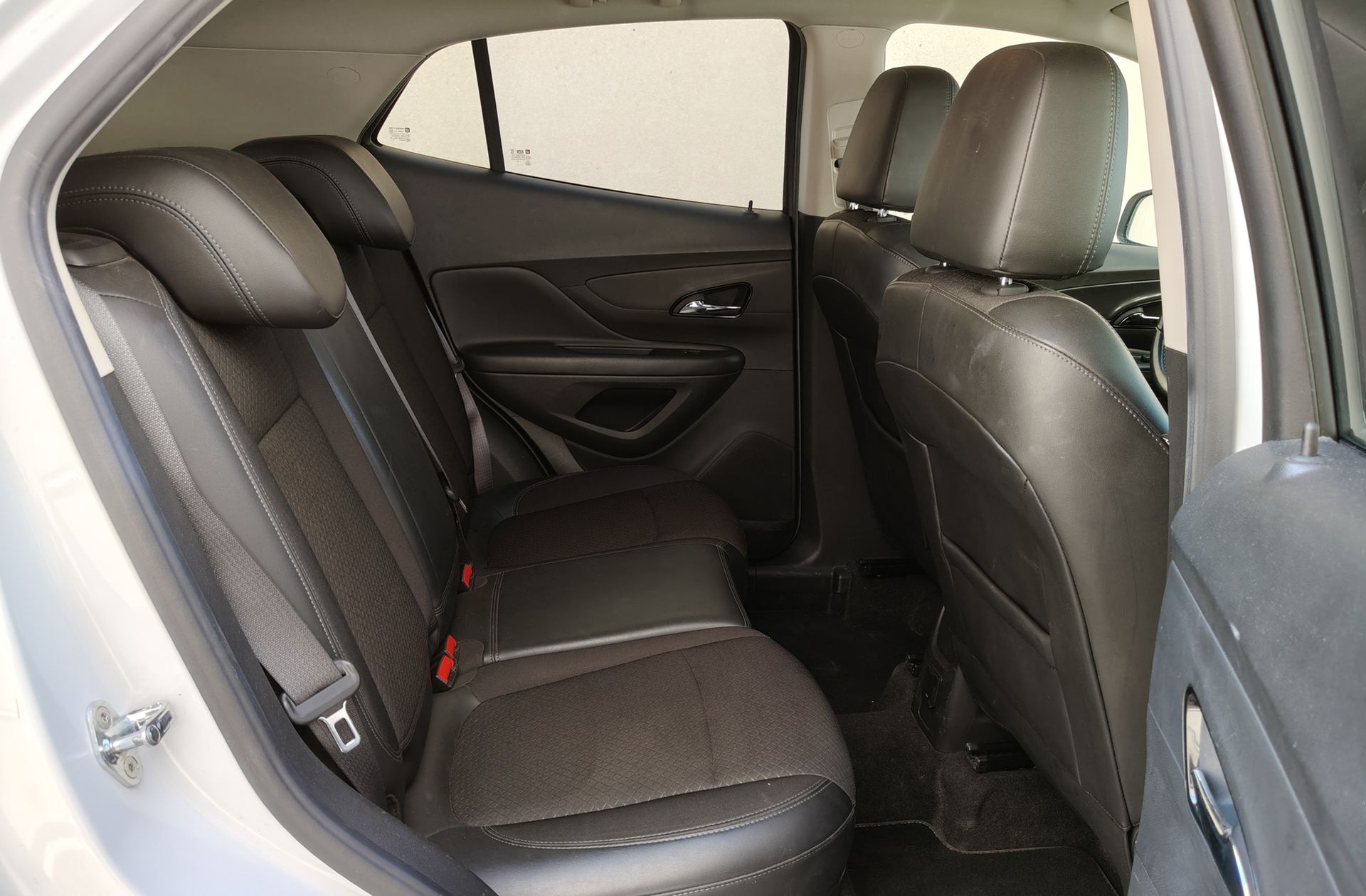 Opel Mokka 1.6 CDTi Innovation 4x2 - foto 17