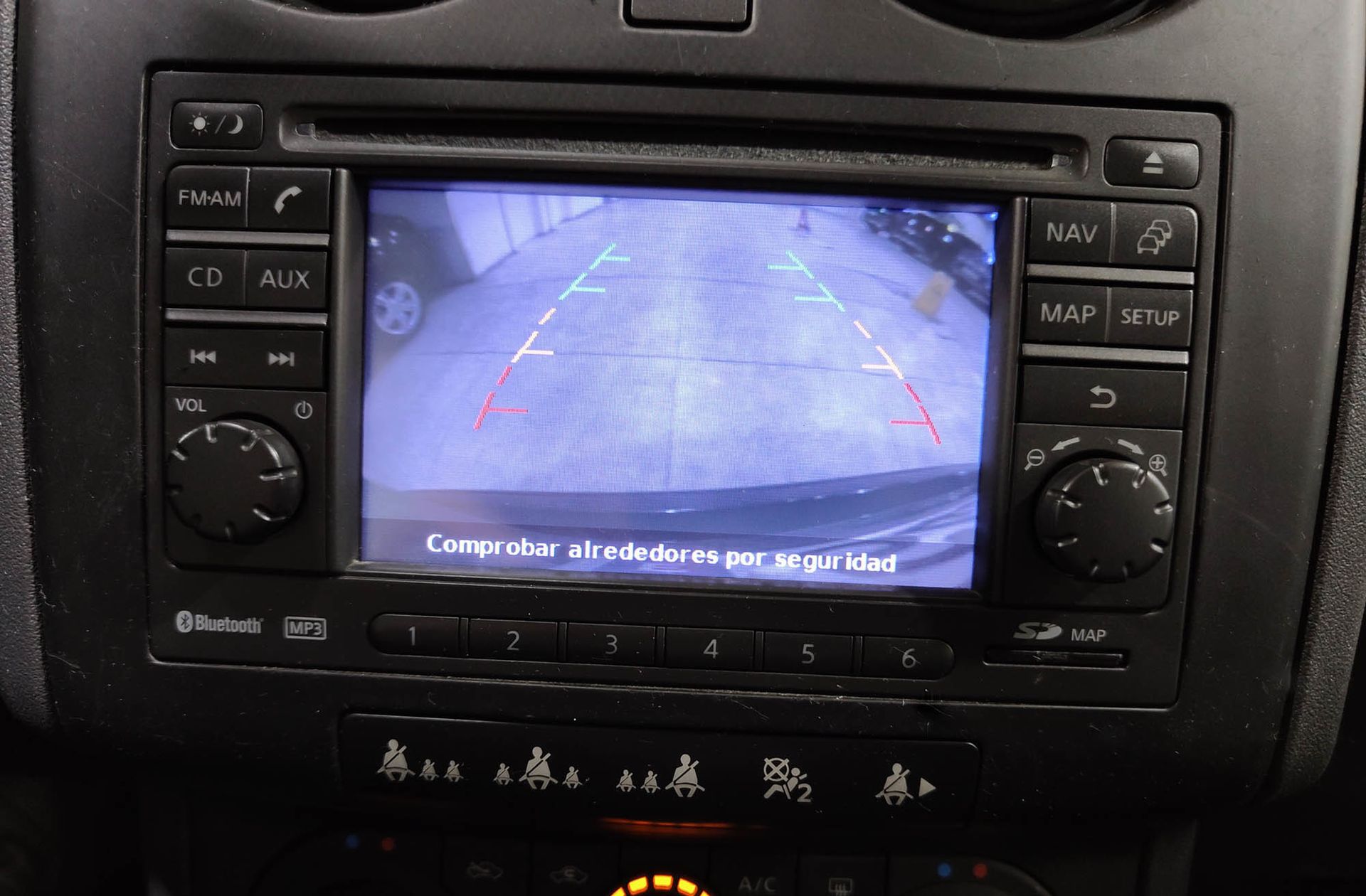Nissan Qashqai 2.0 Tekna Premium 4x4 - foto 10