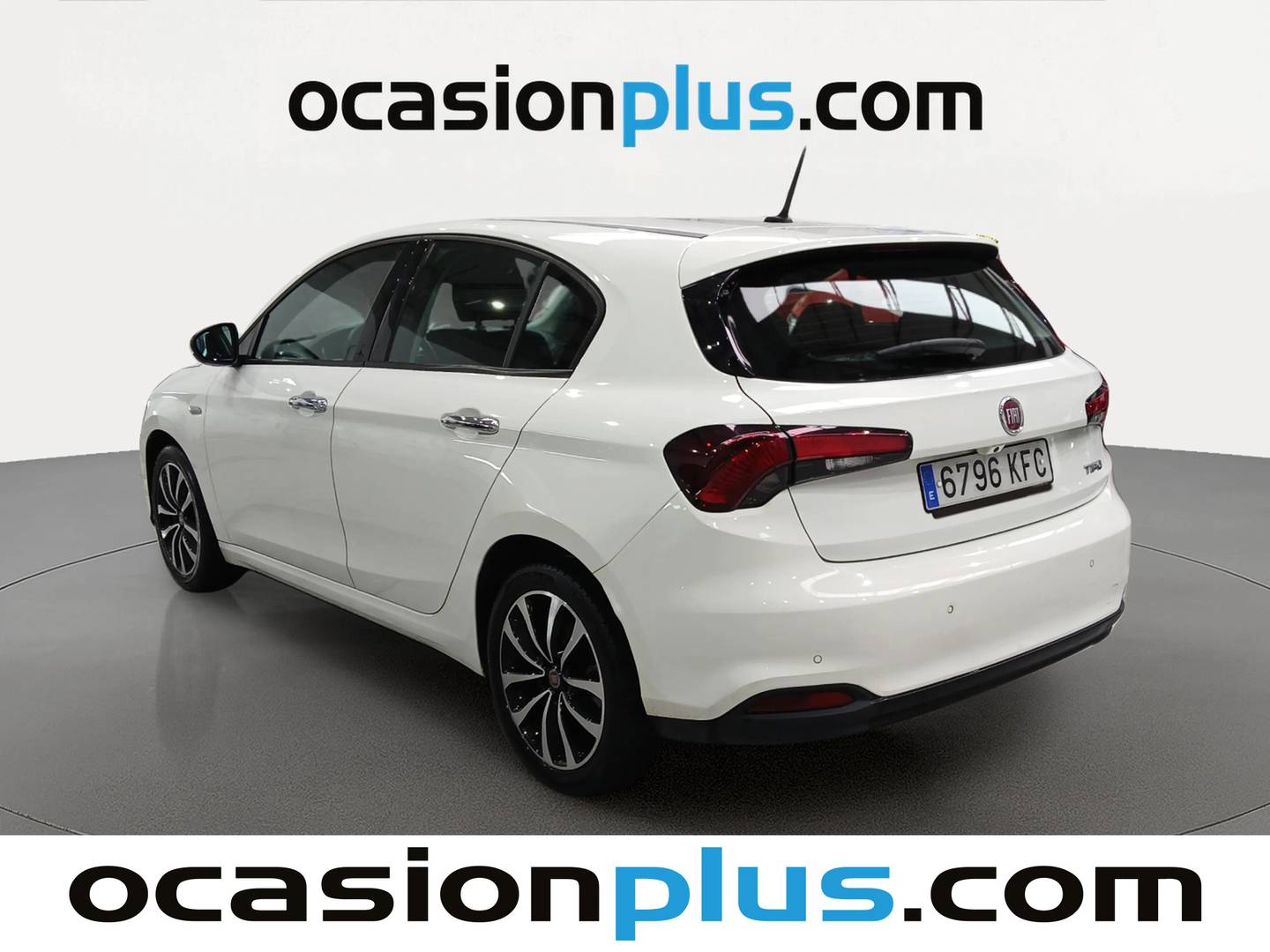 Foto trasera Fiat Tipo Fiat Tipo 1.4 T-Jet Gasolina/GLP Lounge  (120 CV) izquierda
