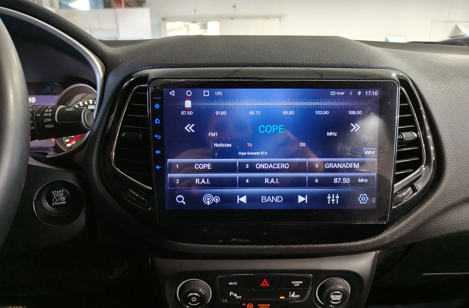 Jeep Compass 2.0 MultiJet Limited 4x4 AD - foto 29