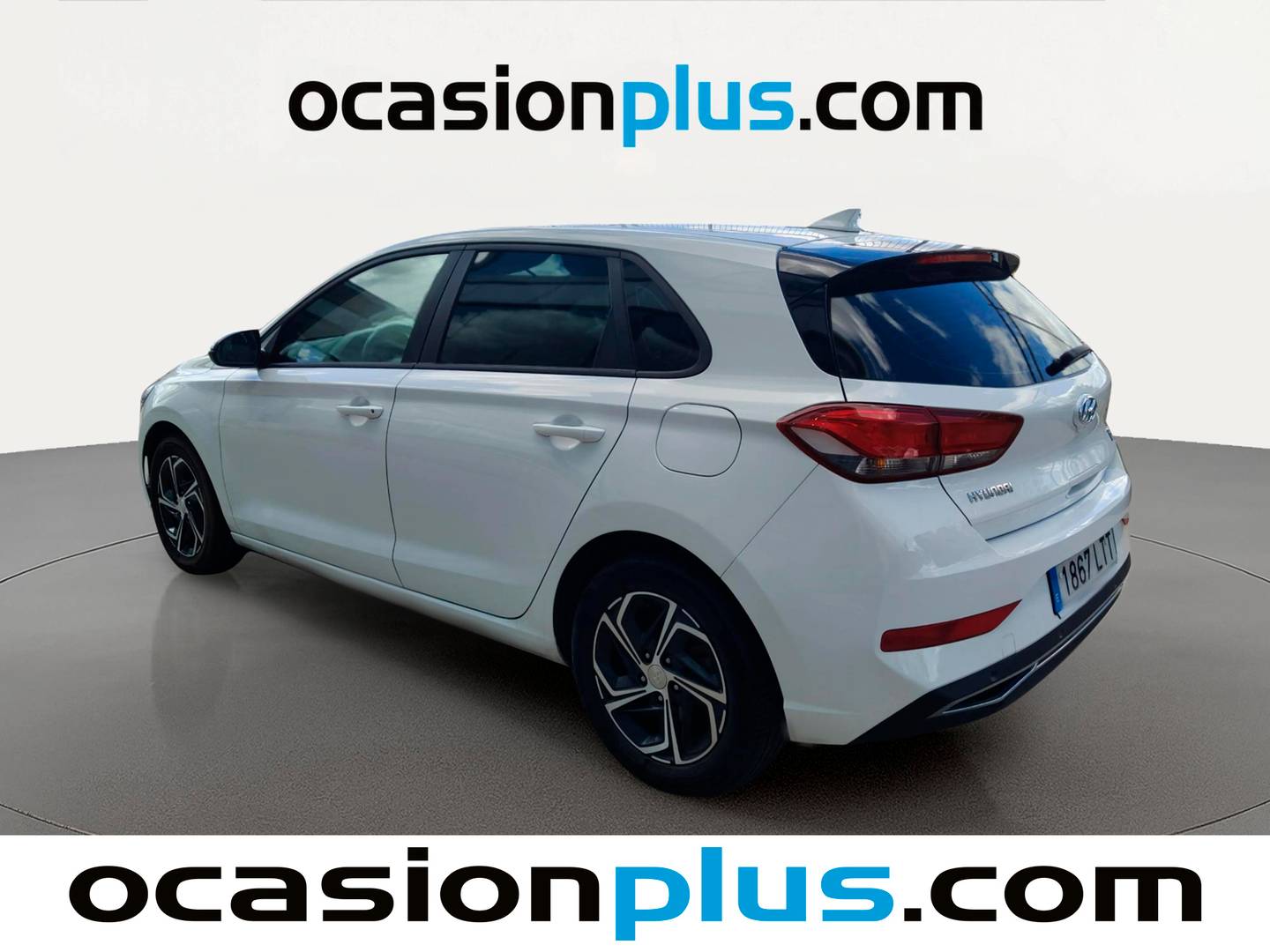 Foto delantera Hyundai i30 Hyundai i30 1.6 CRDI Klass LRR (116 CV) derecha