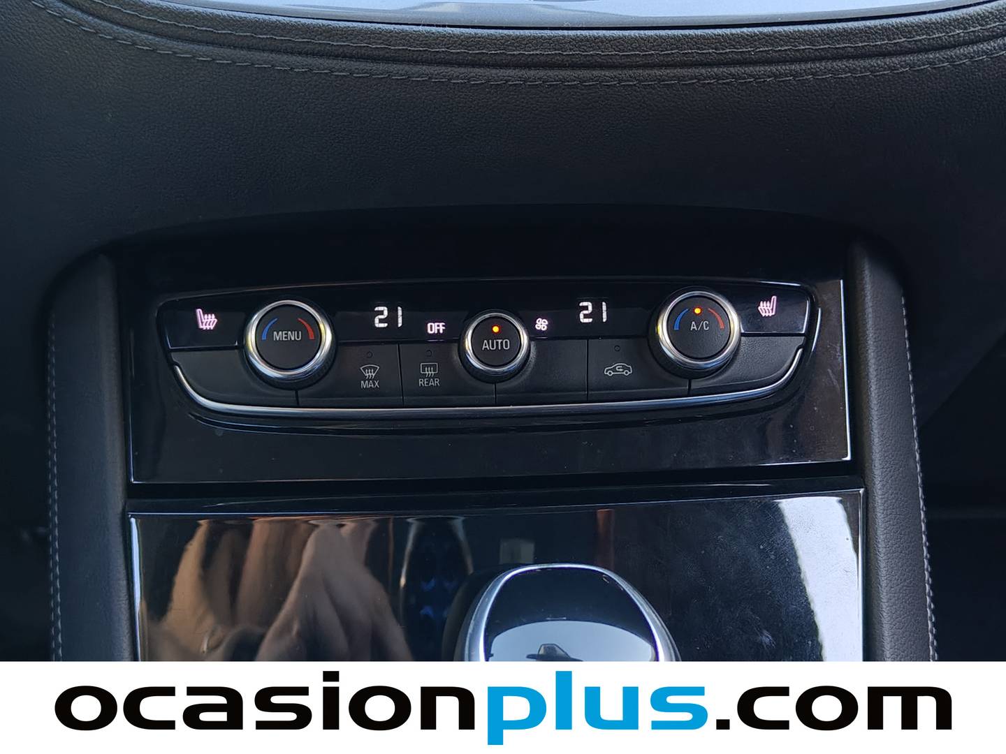 Foto Opel Grandland X Opel Grandland X 1.5 CDTi Ultimate Auto (130 CV)