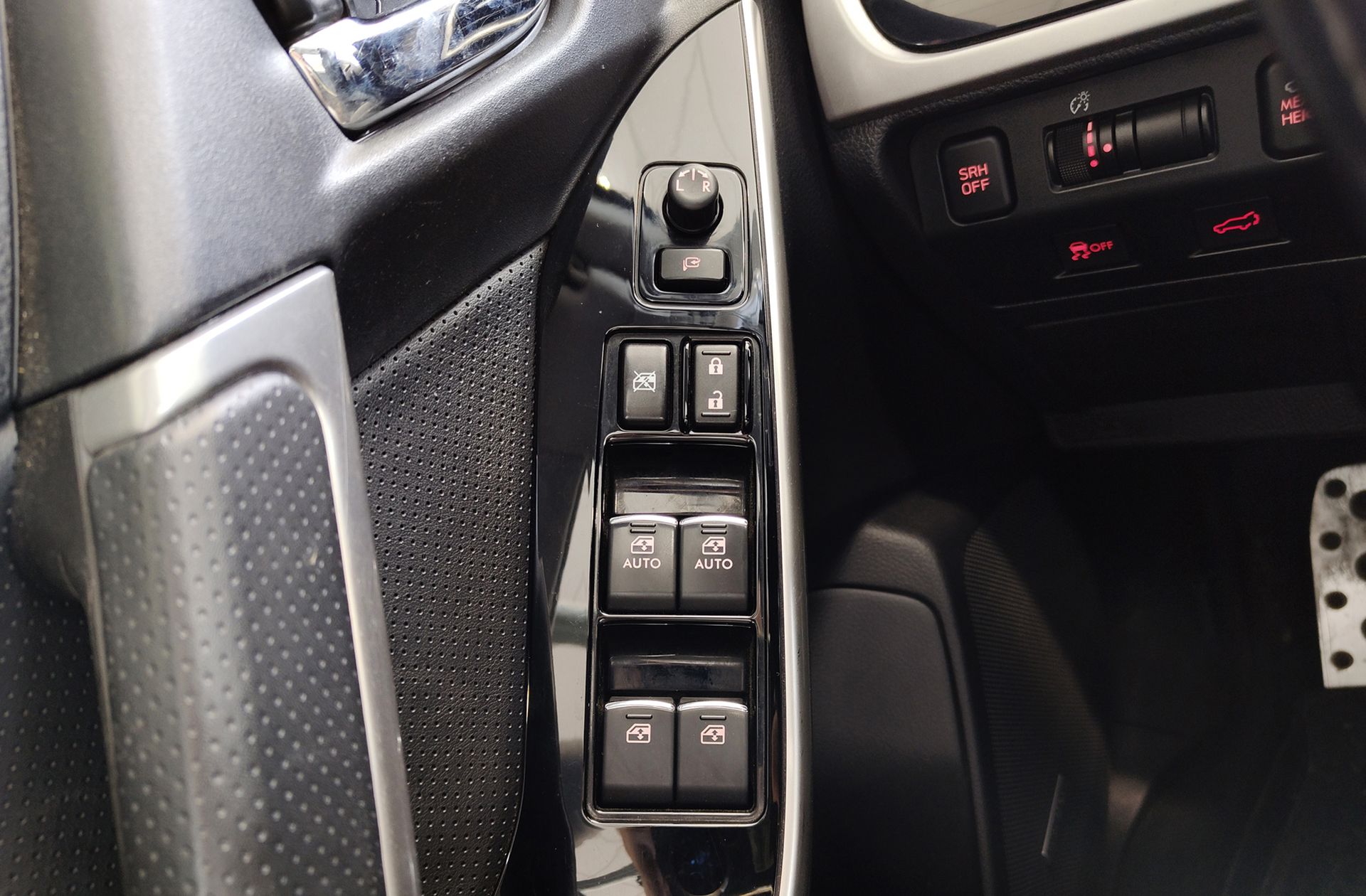 Subaru Forester 2.0 TD Executive Plus Lineartronic - foto 38