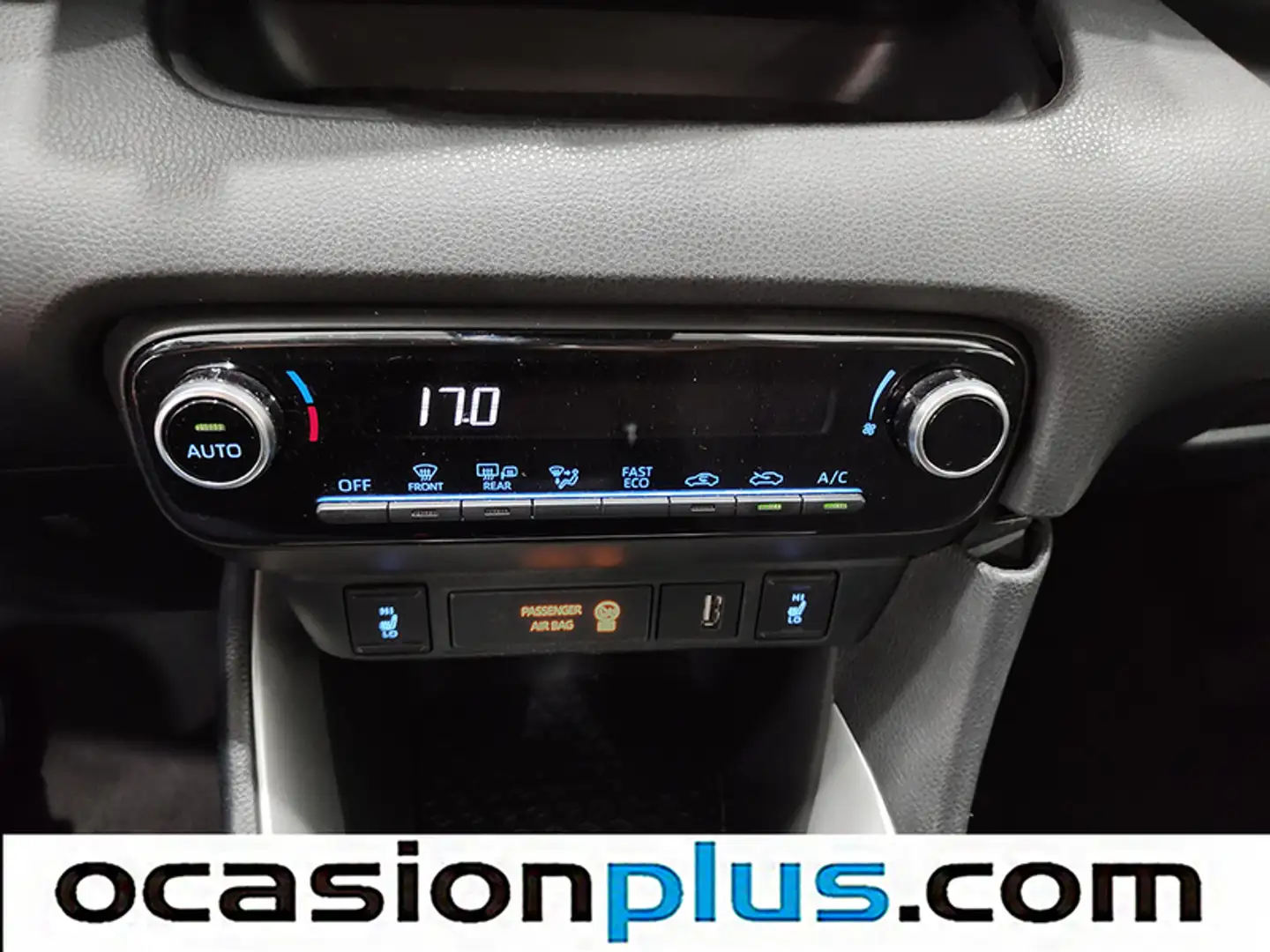 Foto Toyota Yaris Toyota Yaris 1.5 120H Business Plus (116 CV)