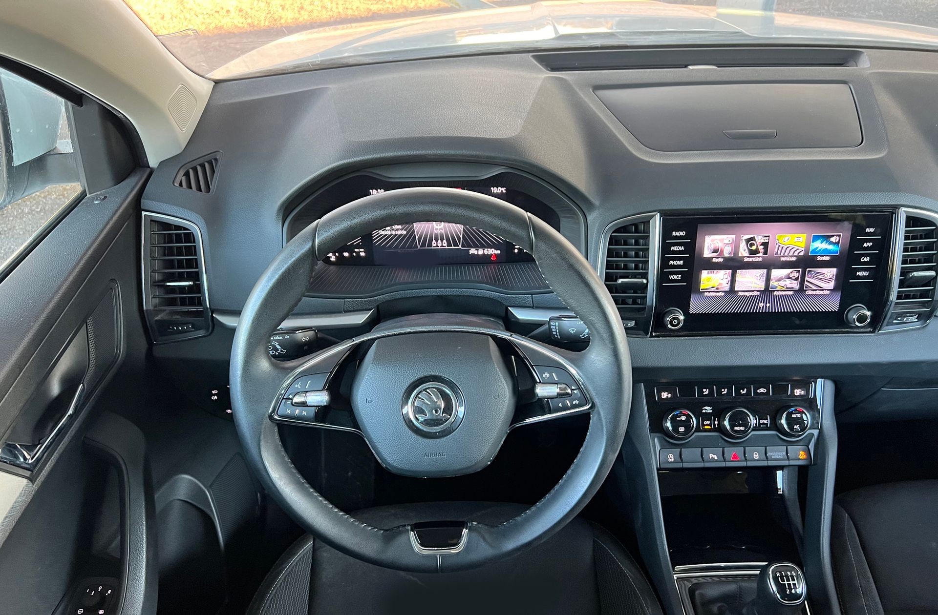 Škoda Karoq 2.0 TDI Selection - foto 21