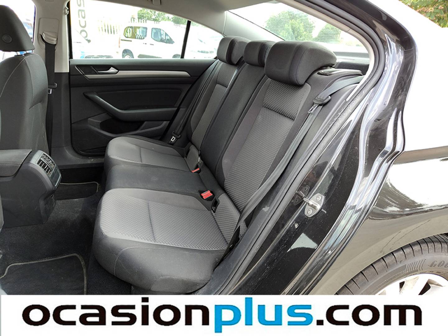 Foto Volkswagen Passat Volkswagen Passat Business 1.6 TDI (120 CV) DSG
